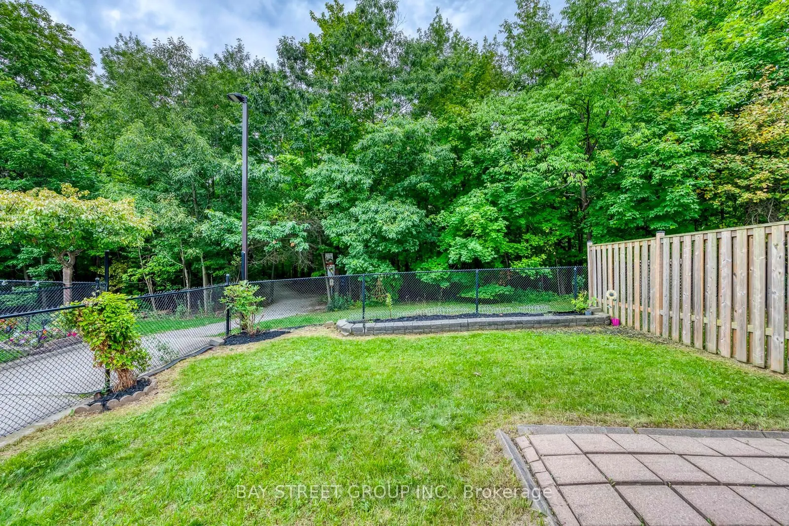 2870 Westbury Court