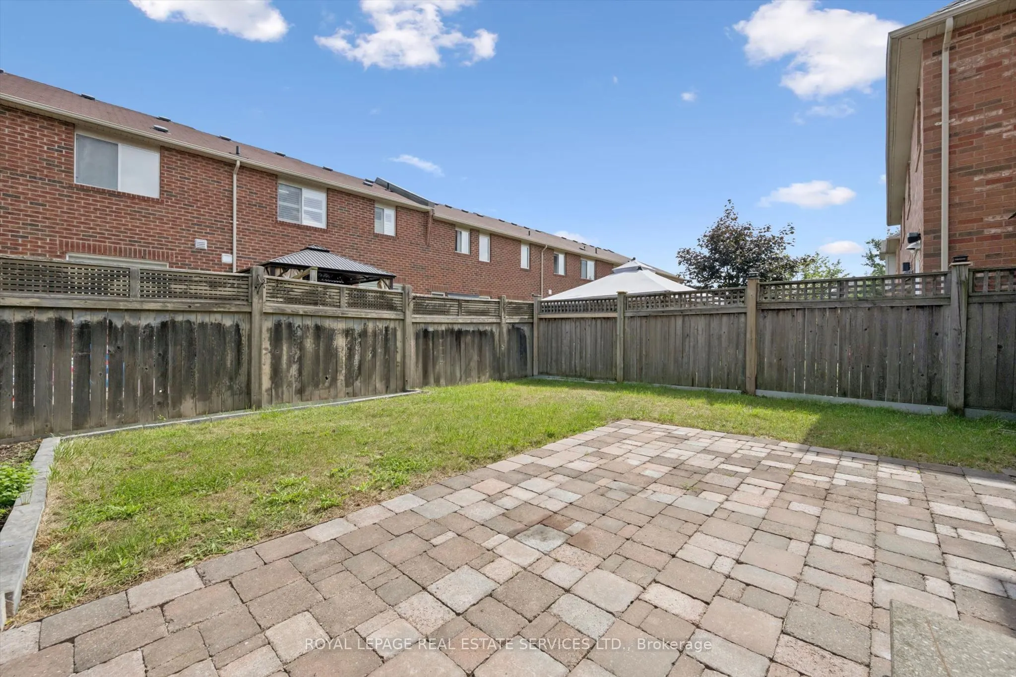 937 Vickerman Way