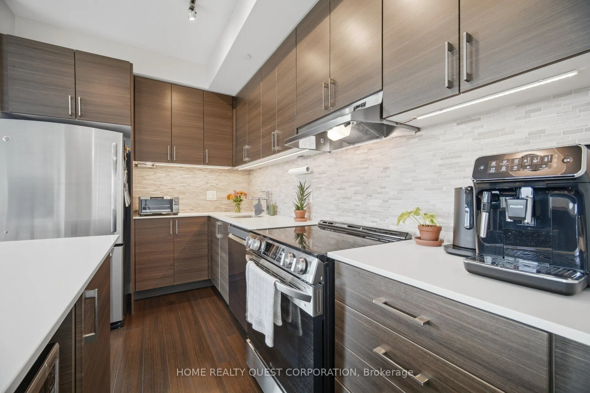 2560 Eglinton Avenue W #2205