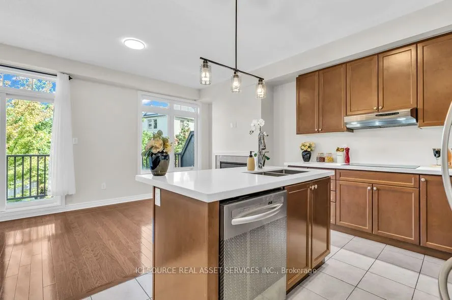 3215 Thomas Street #4