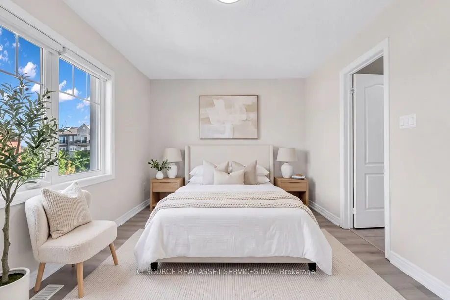 3215 Thomas Street #4
