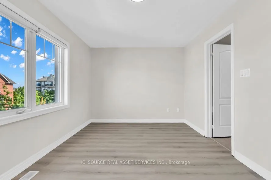 3215 Thomas Street #4