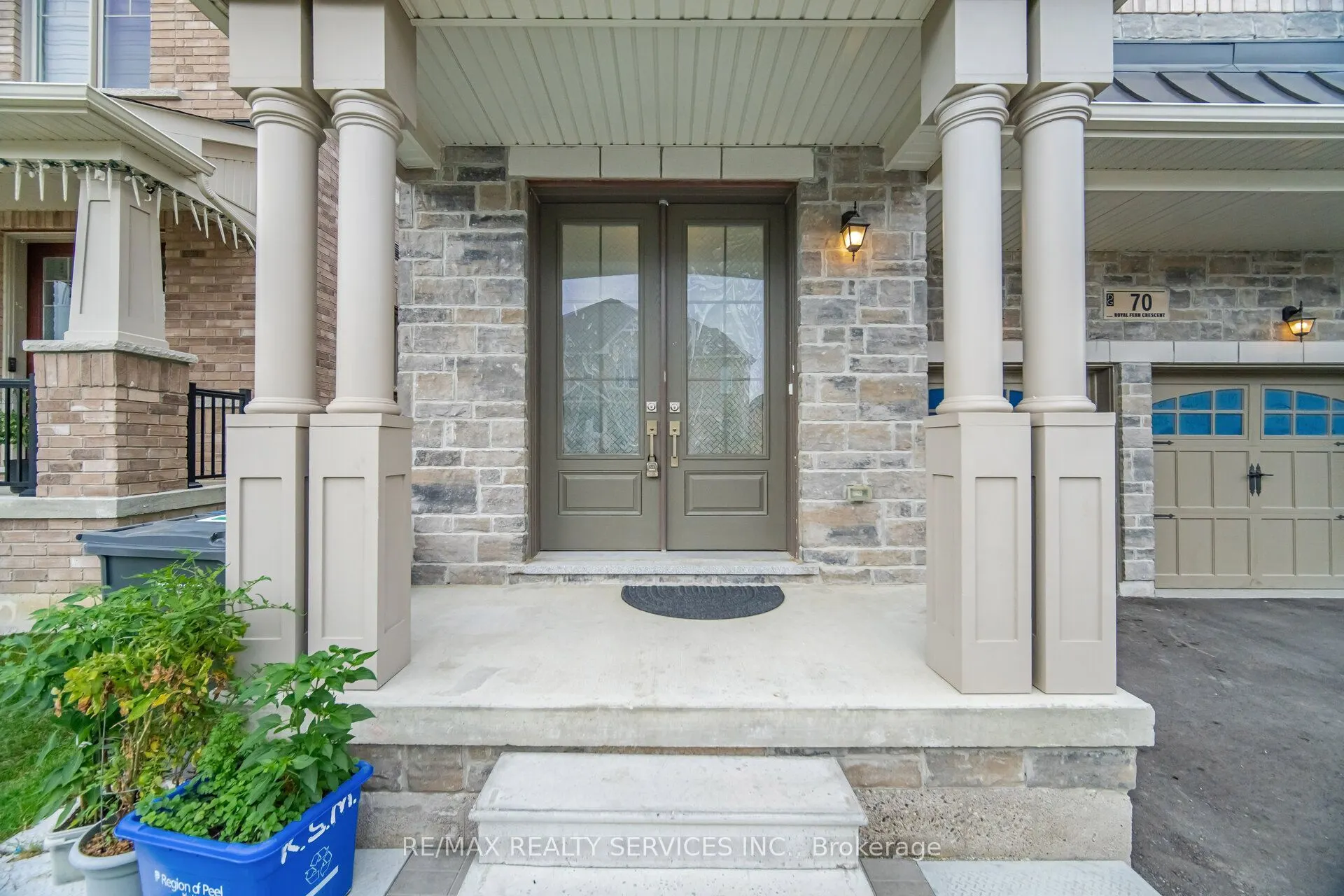 70 Royal Fern Crescent