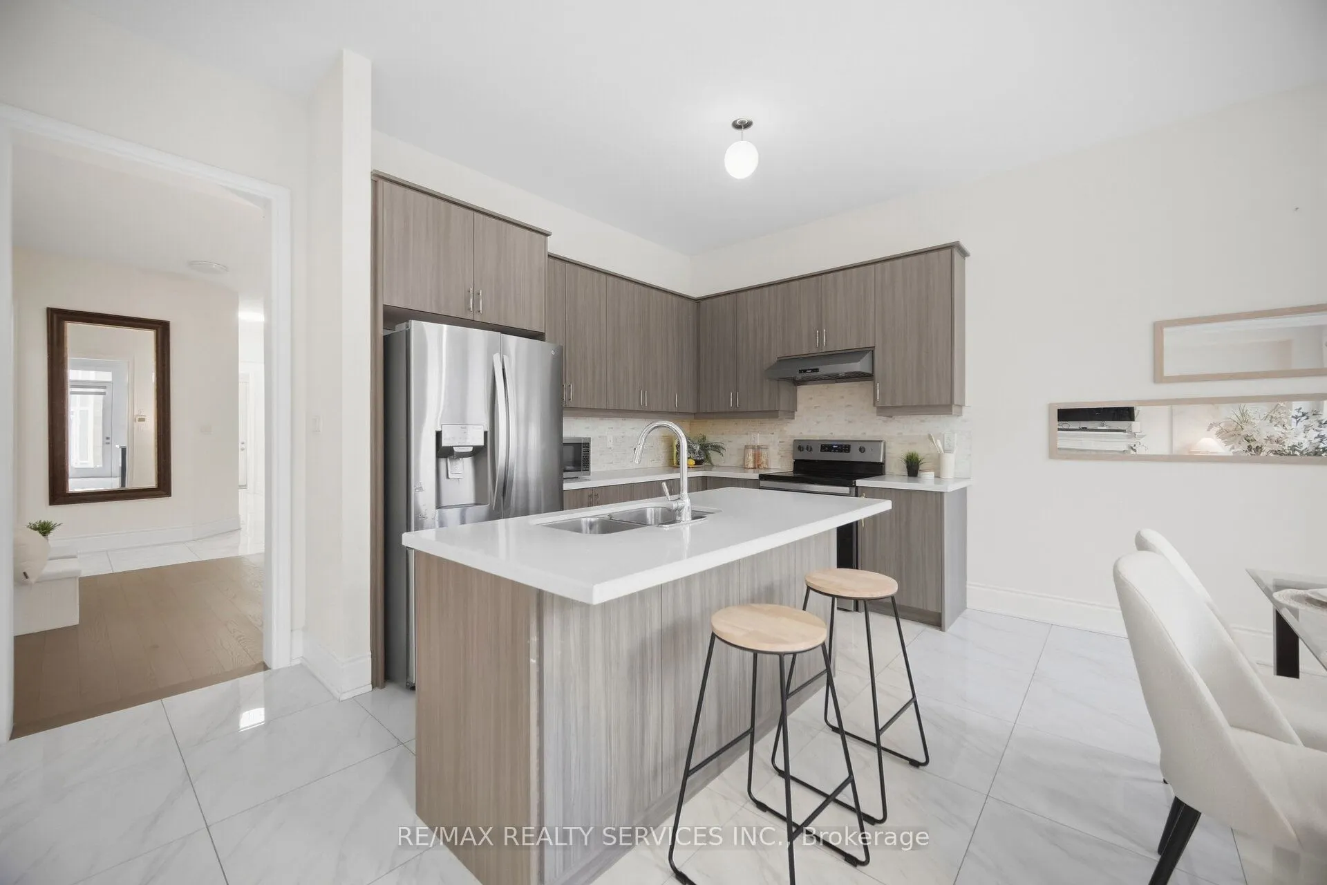 70 Royal Fern Crescent