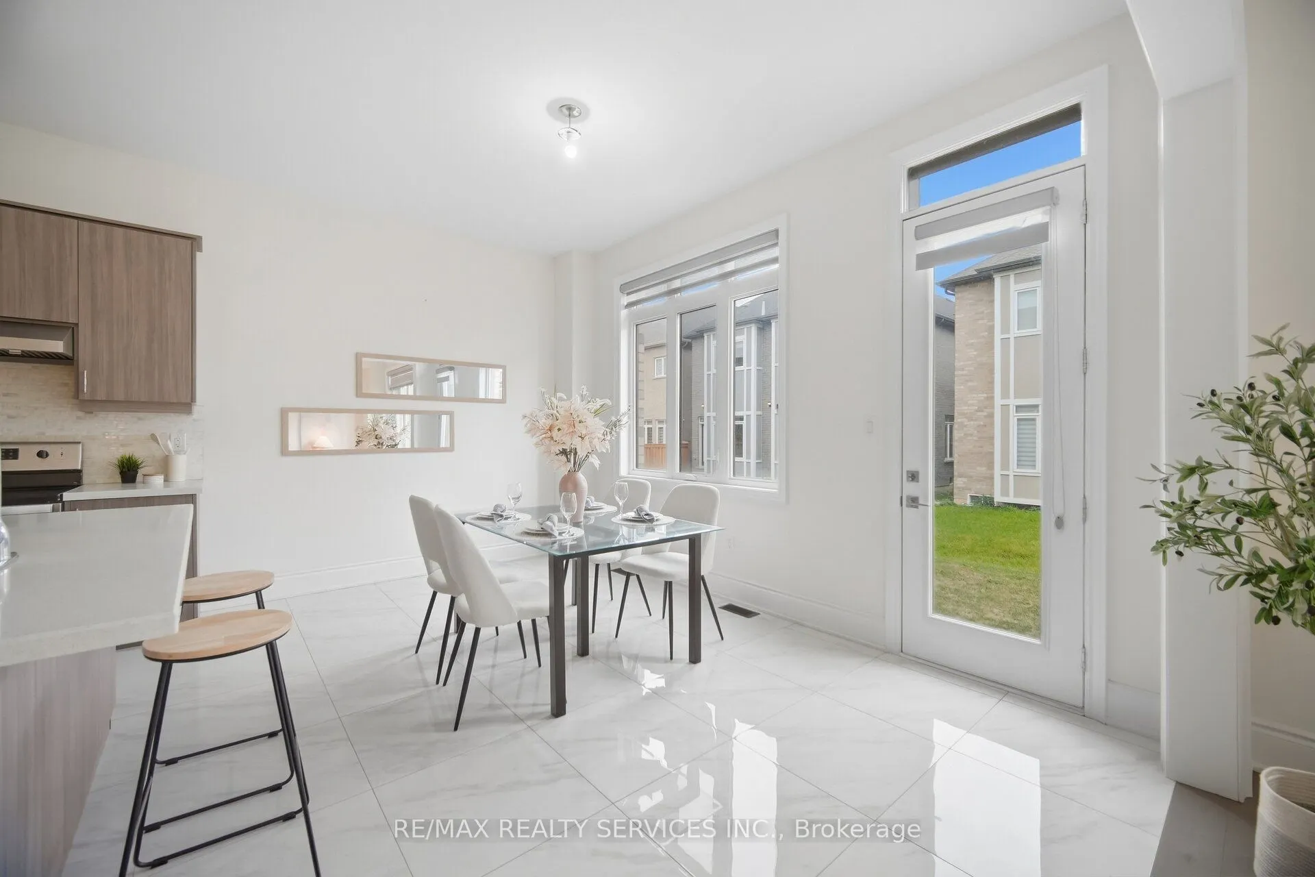 70 Royal Fern Crescent