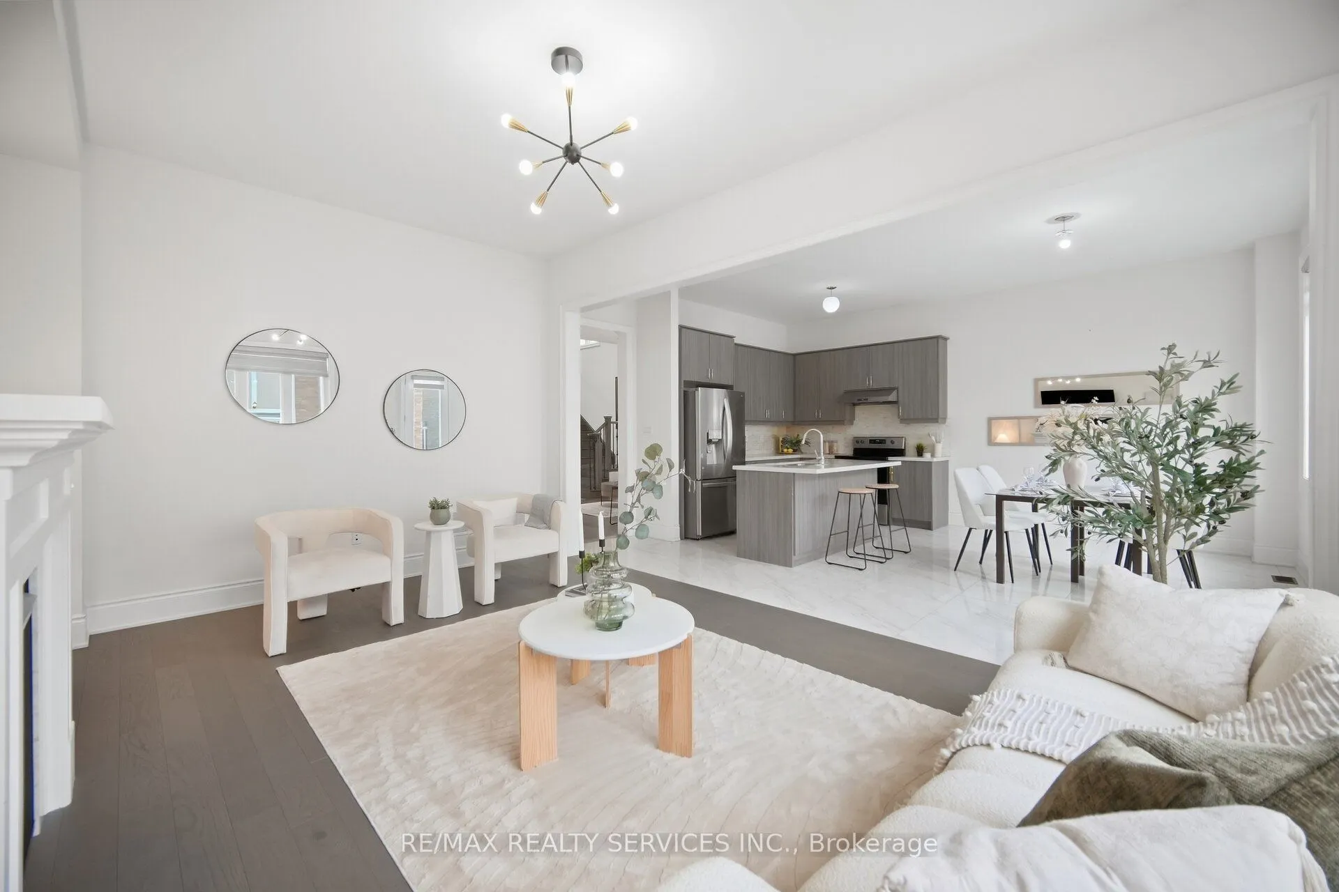 70 Royal Fern Crescent