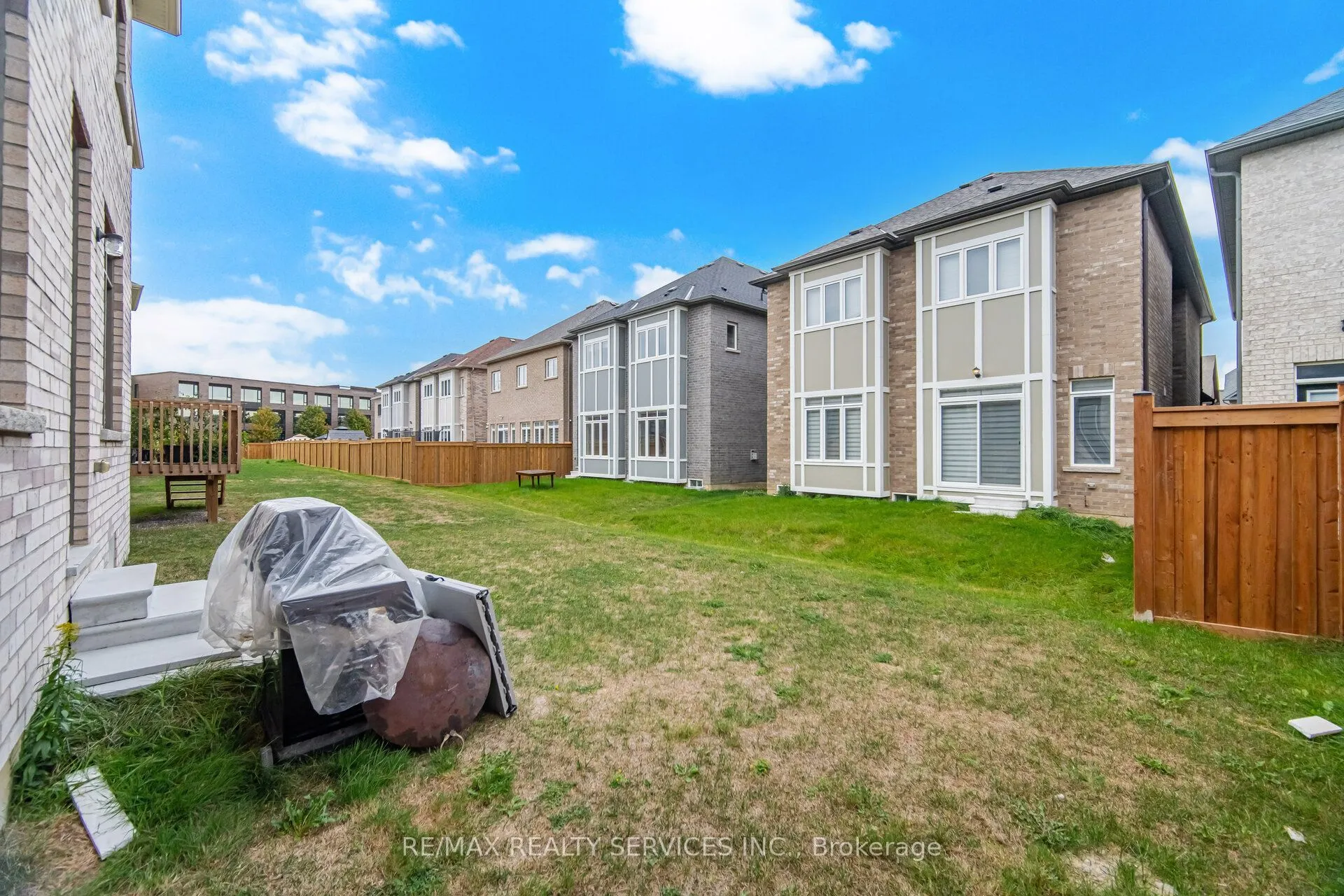 70 Royal Fern Crescent