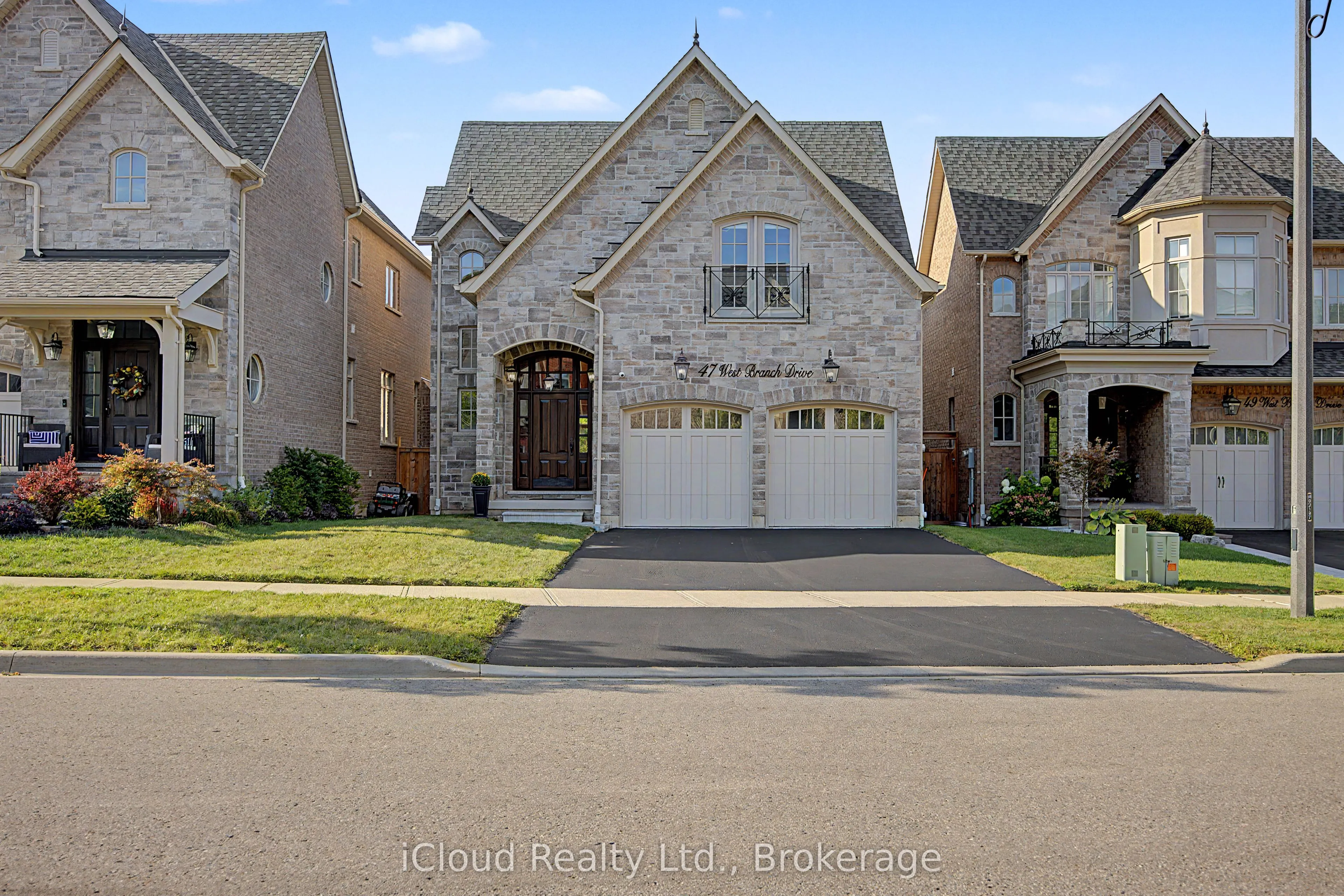 47 West Branch Drive