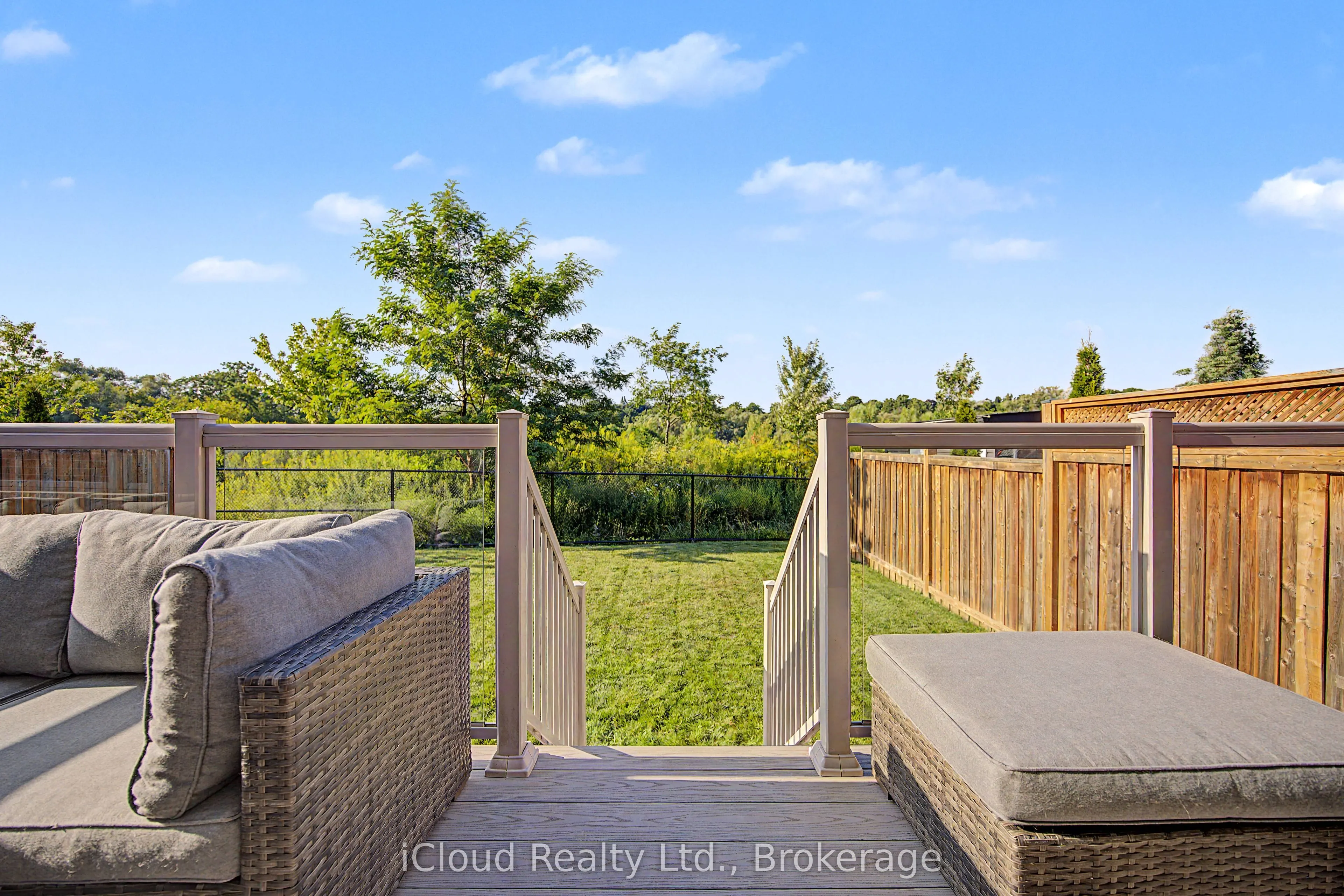 47 West Branch Drive