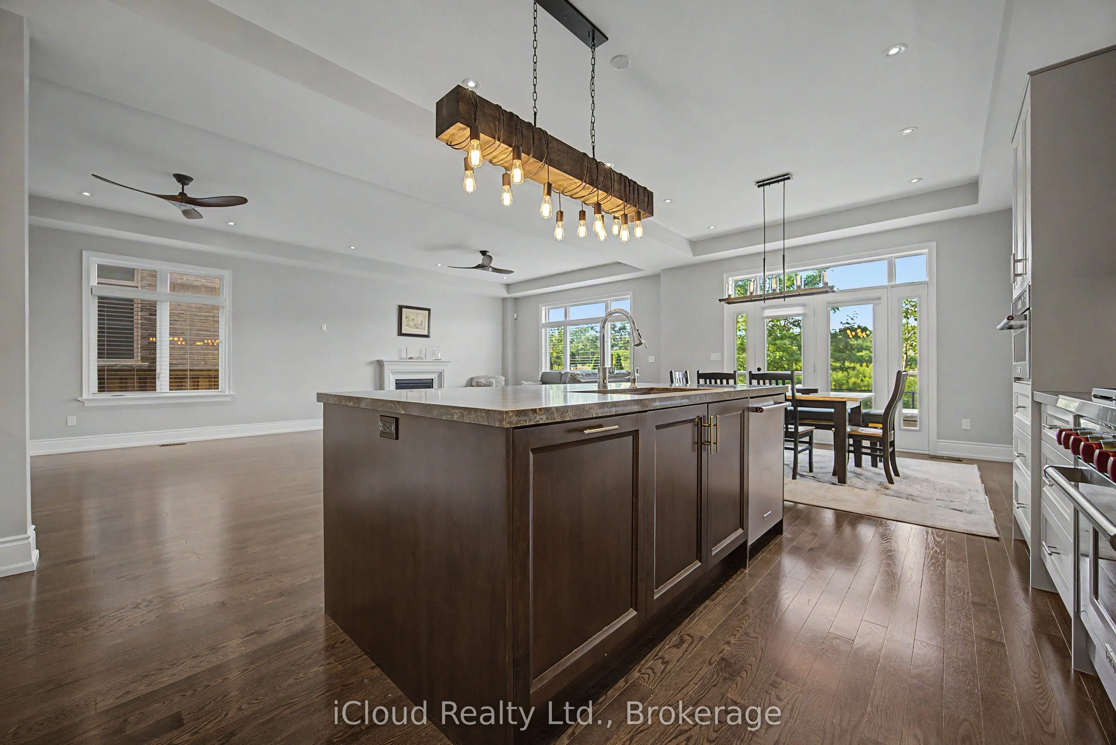 47 West Branch Drive