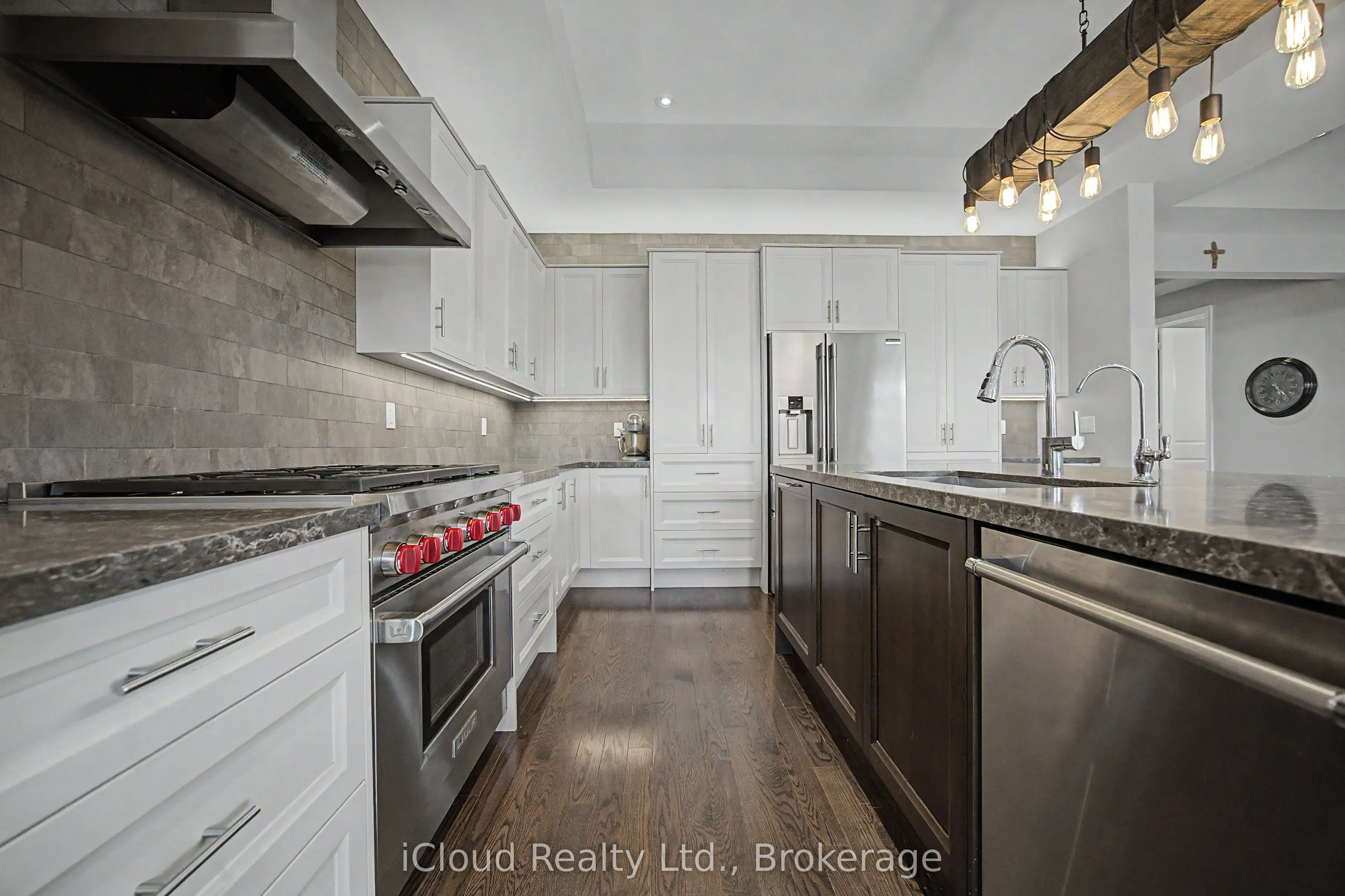 47 West Branch Drive