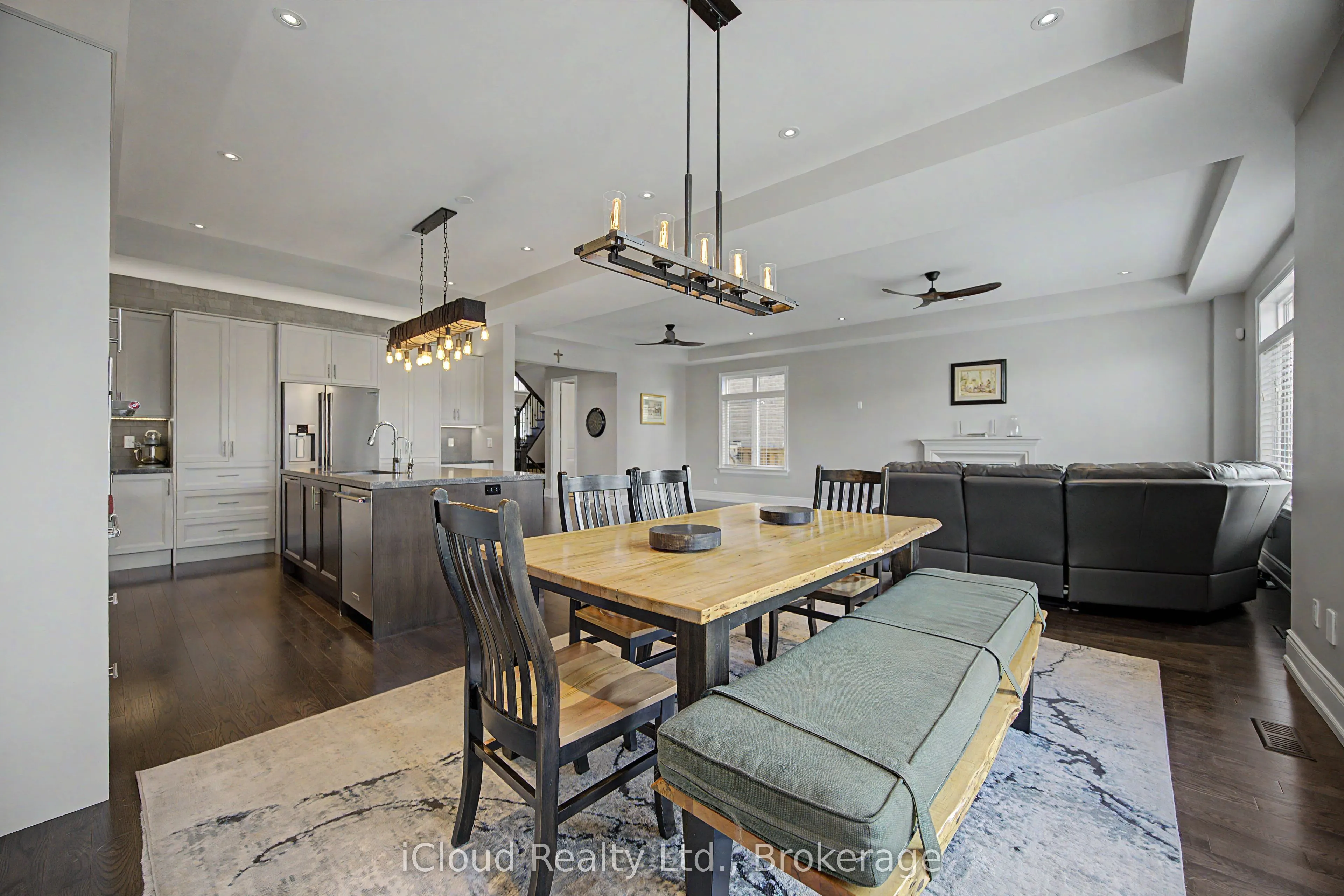 47 West Branch Drive