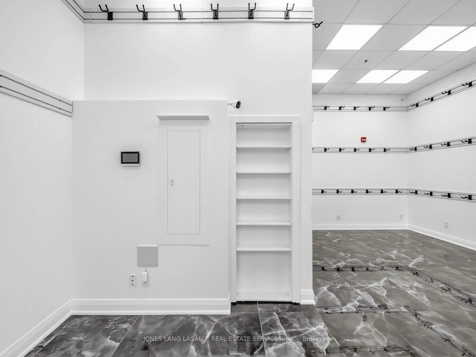 34 Plains Road E #102