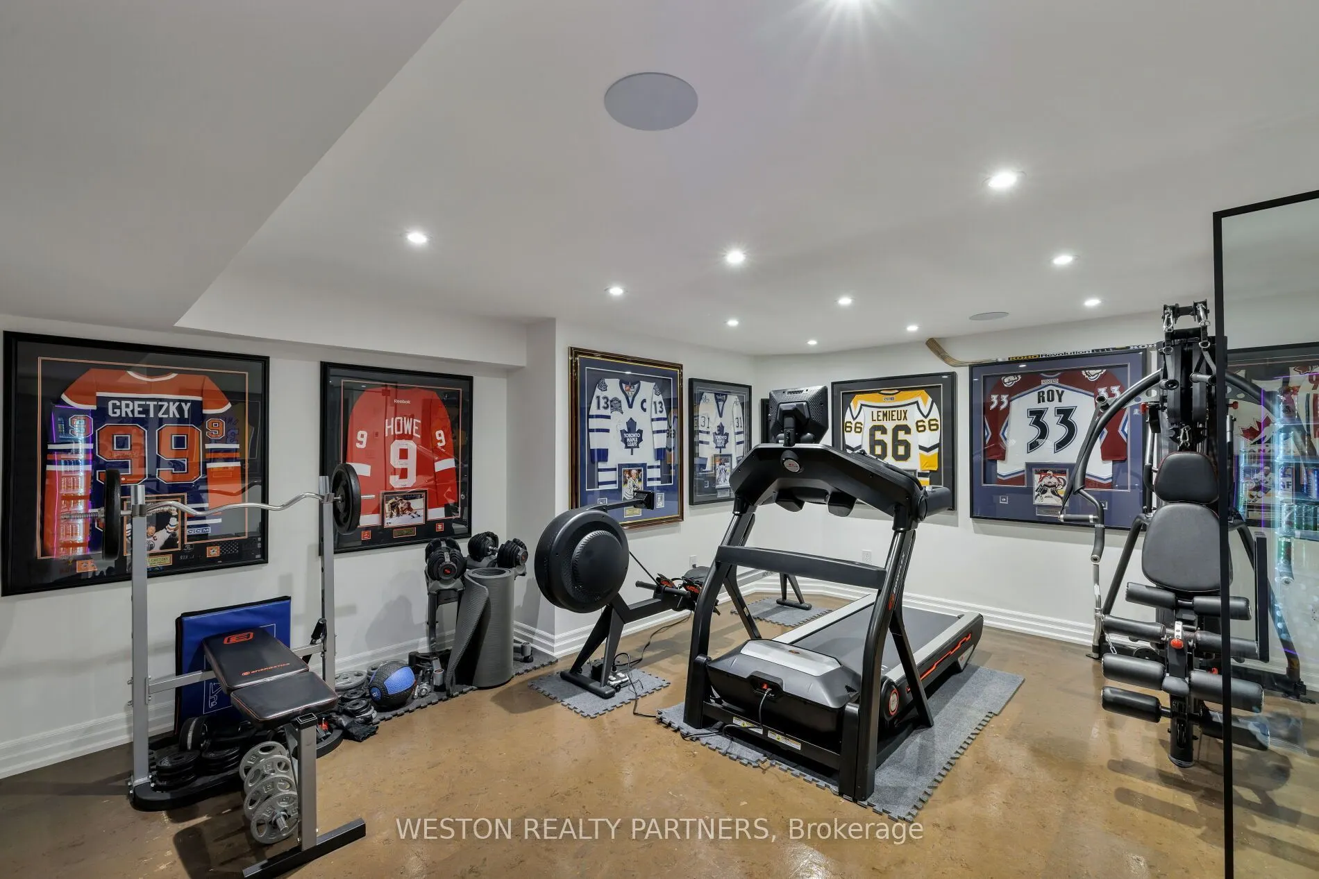 2369 Ontario Street #17