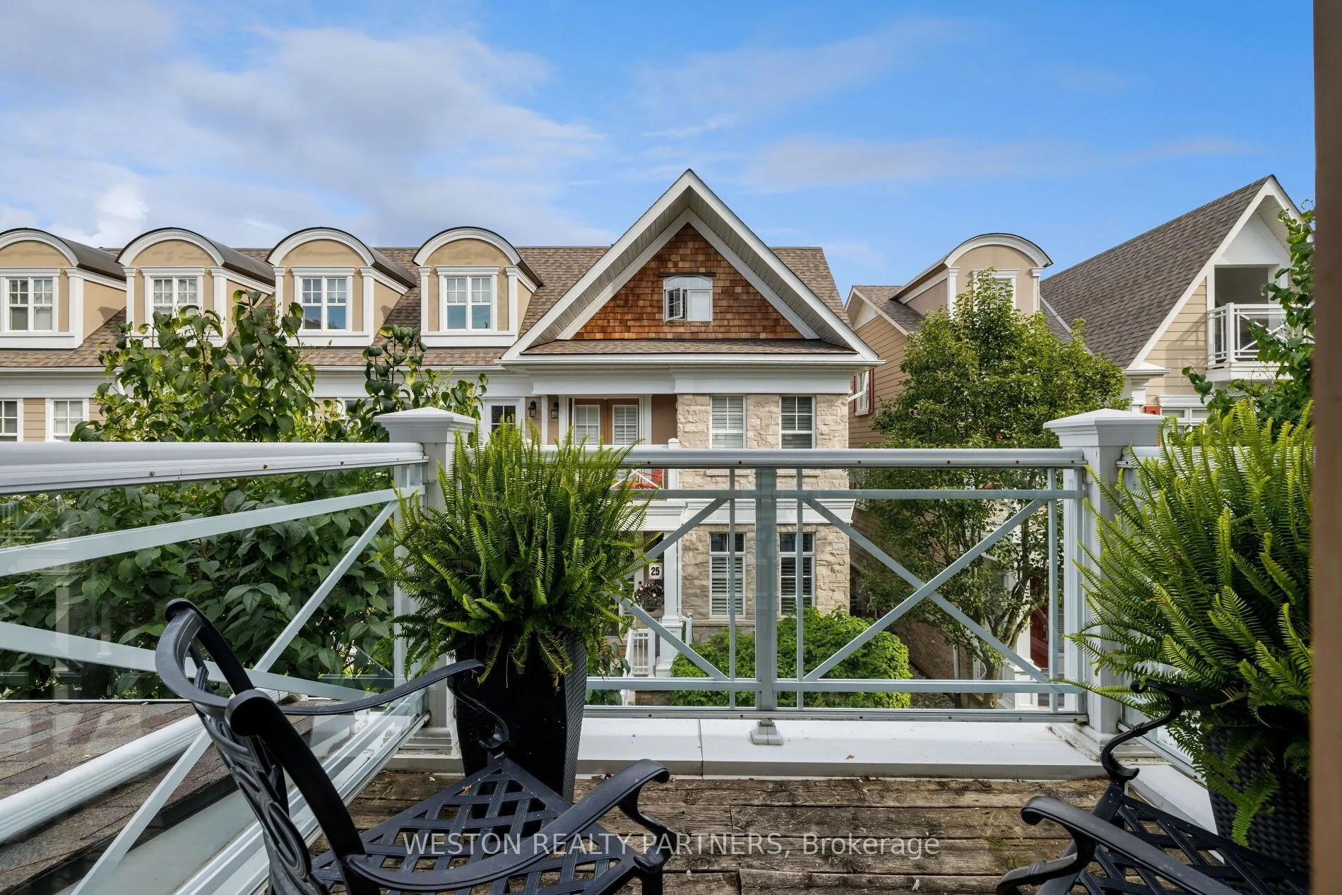 2369 Ontario Street #17