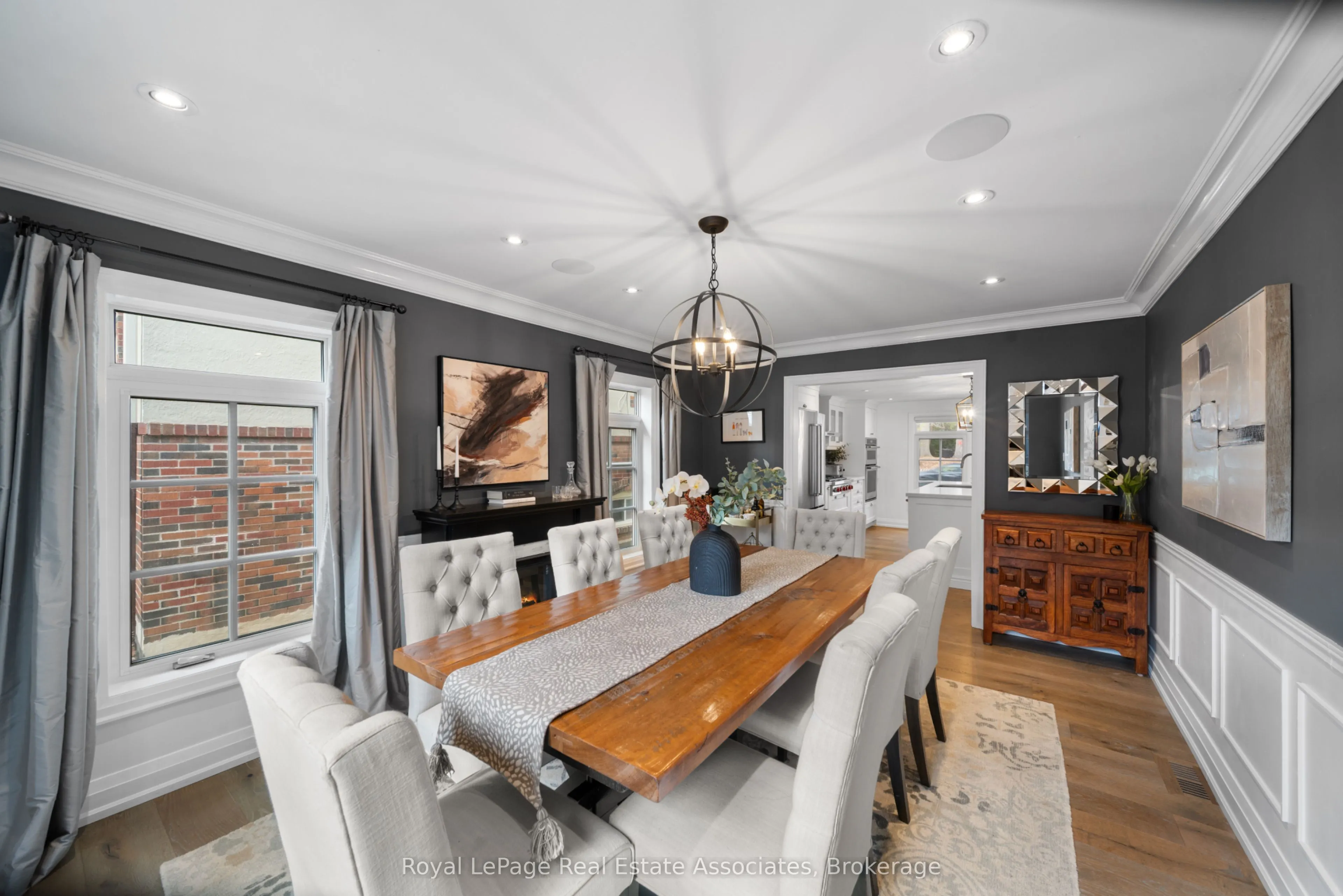 36 Mississauga Road N