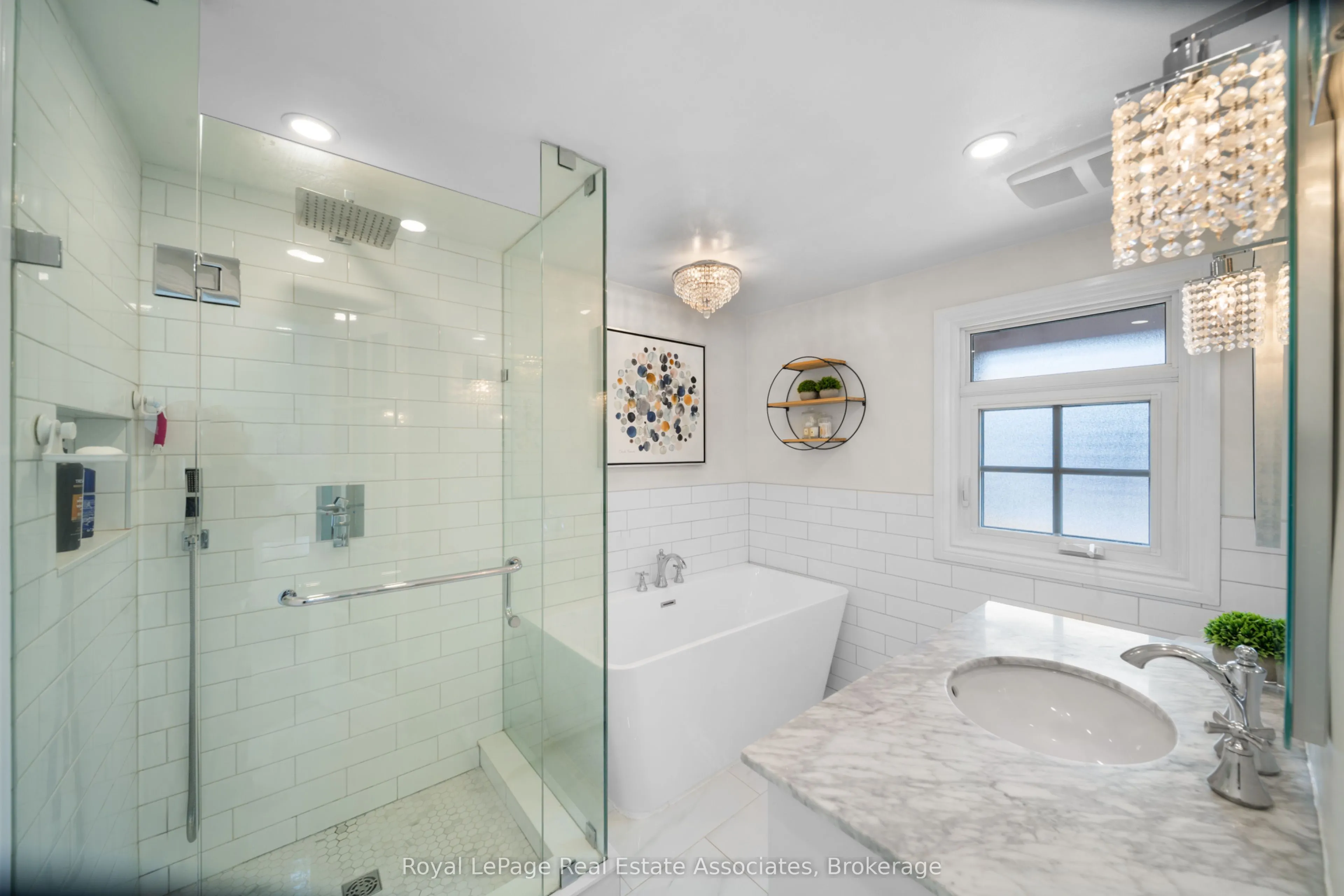 36 Mississauga Road N