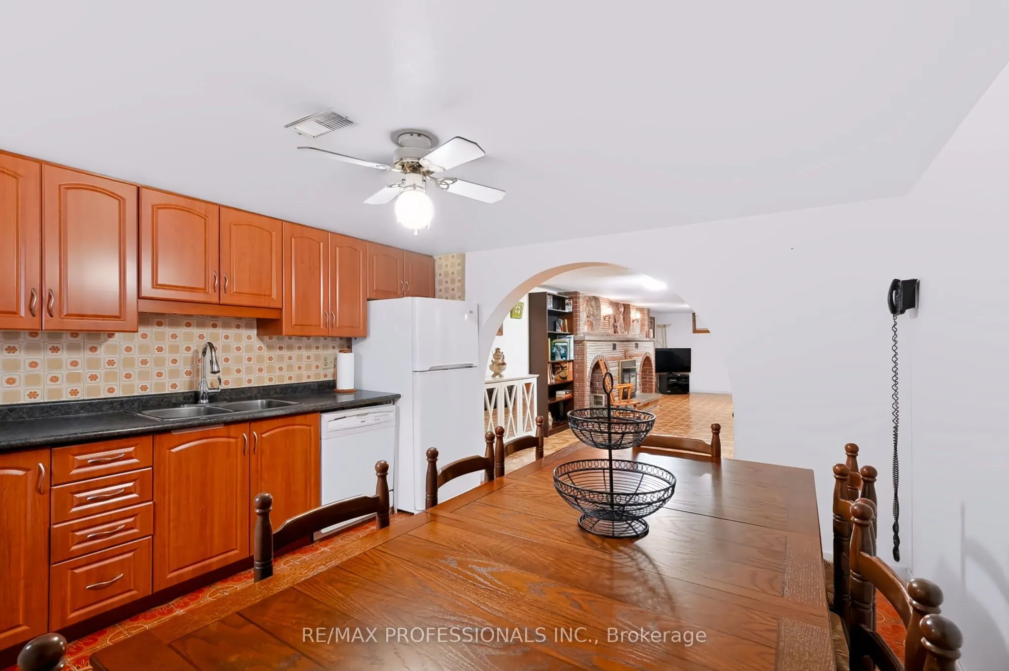 42 Woolgar Avenue