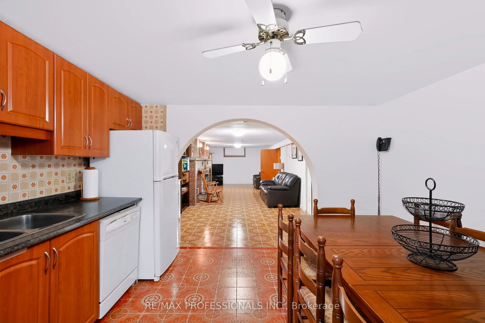 42 Woolgar Avenue