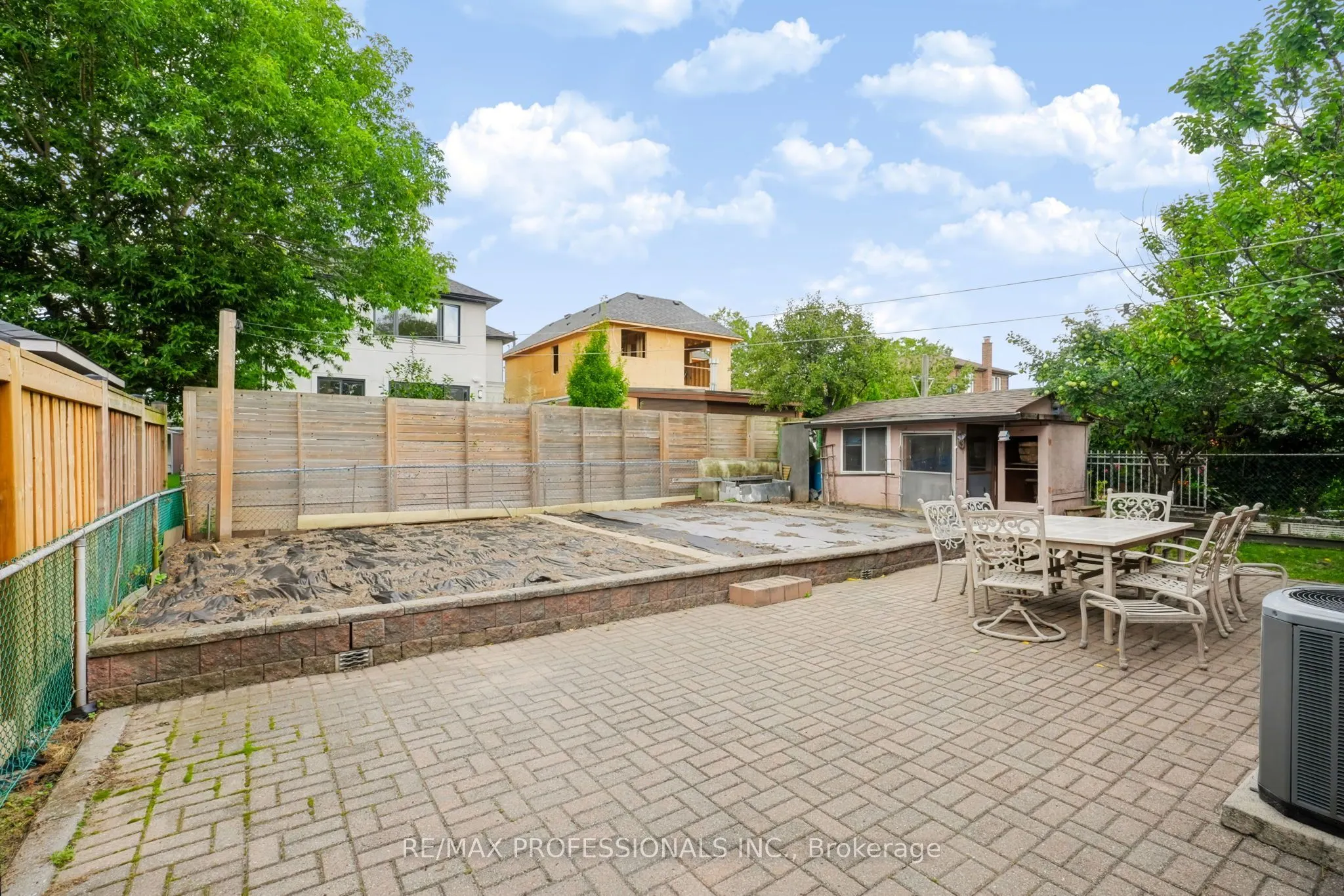 42 Woolgar Avenue