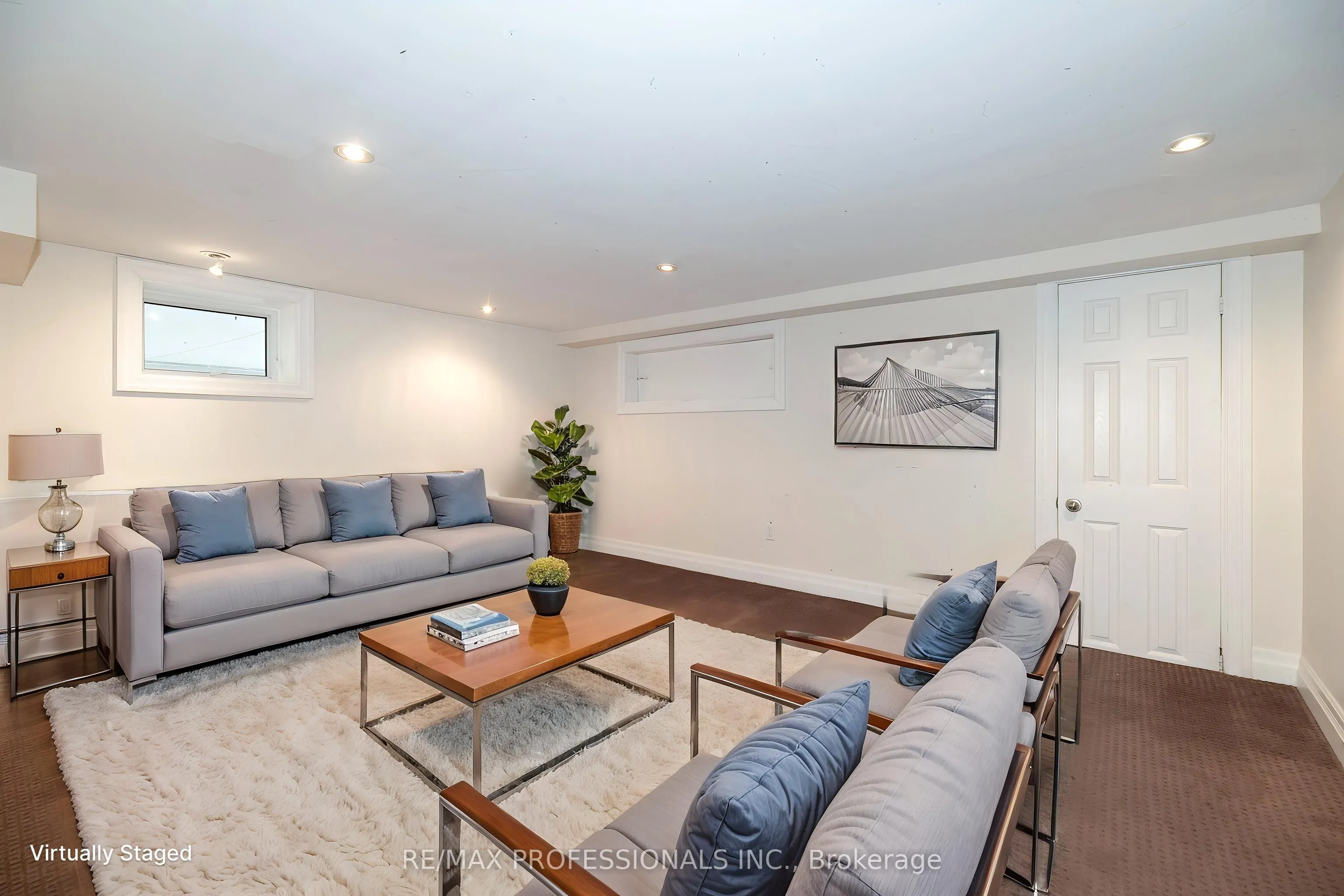 61 Grenview Boulevard N