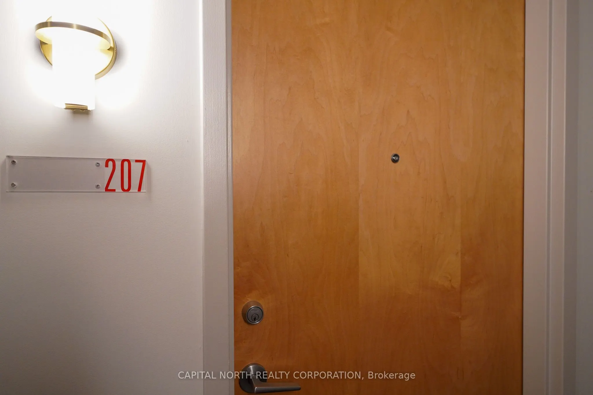1050 The Queensway #207