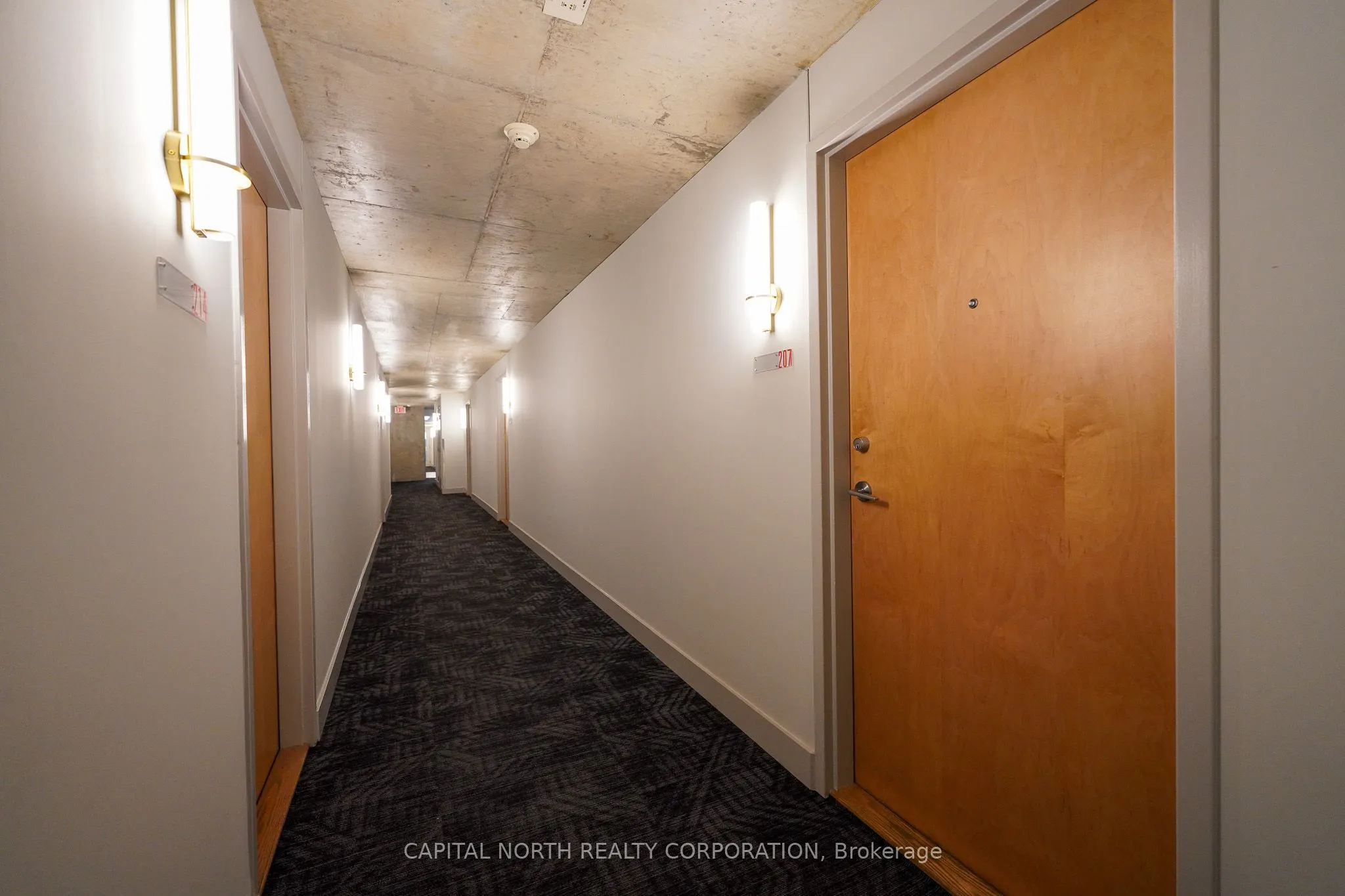 1050 The Queensway #207