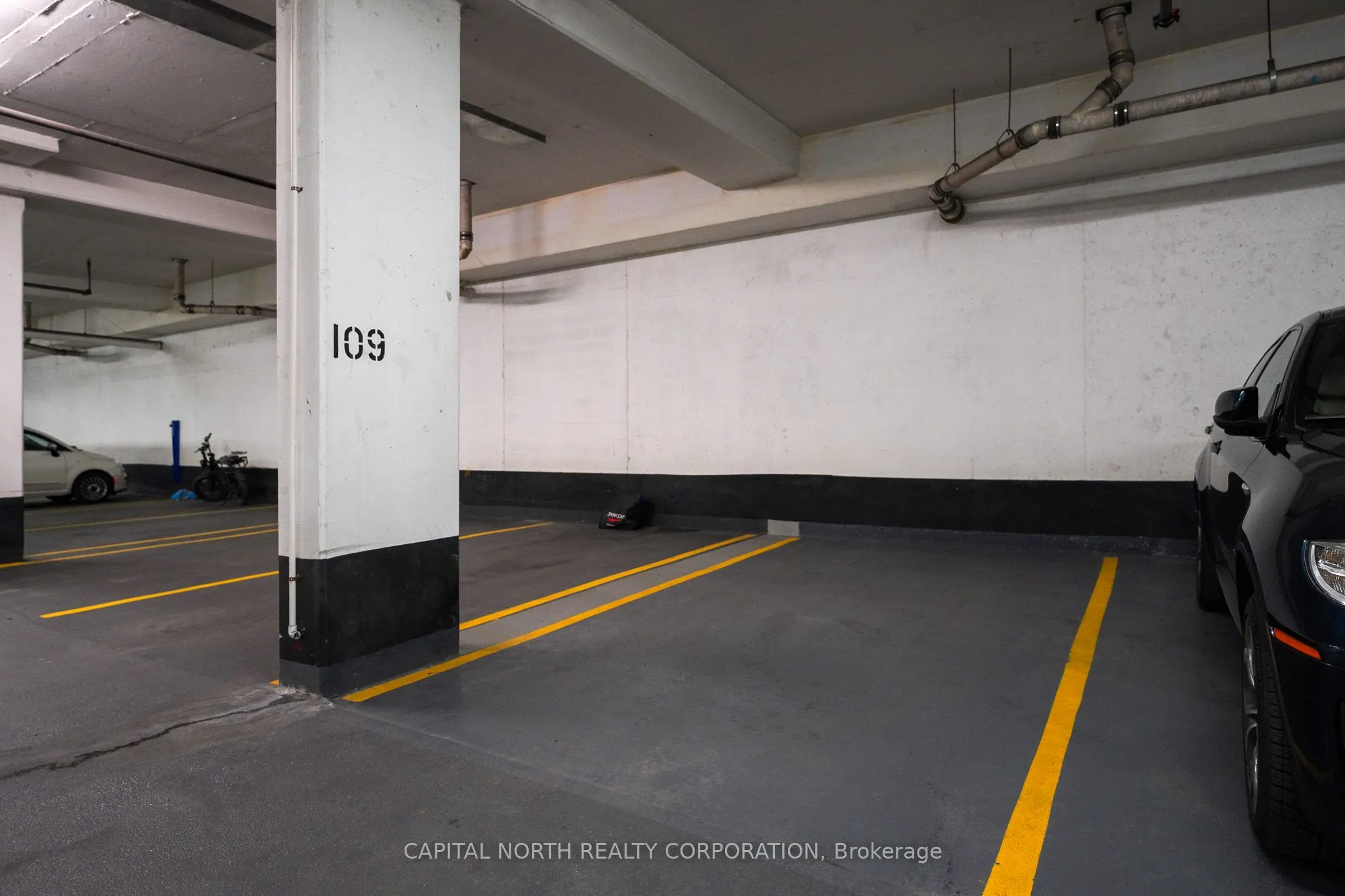 1050 The Queensway #207