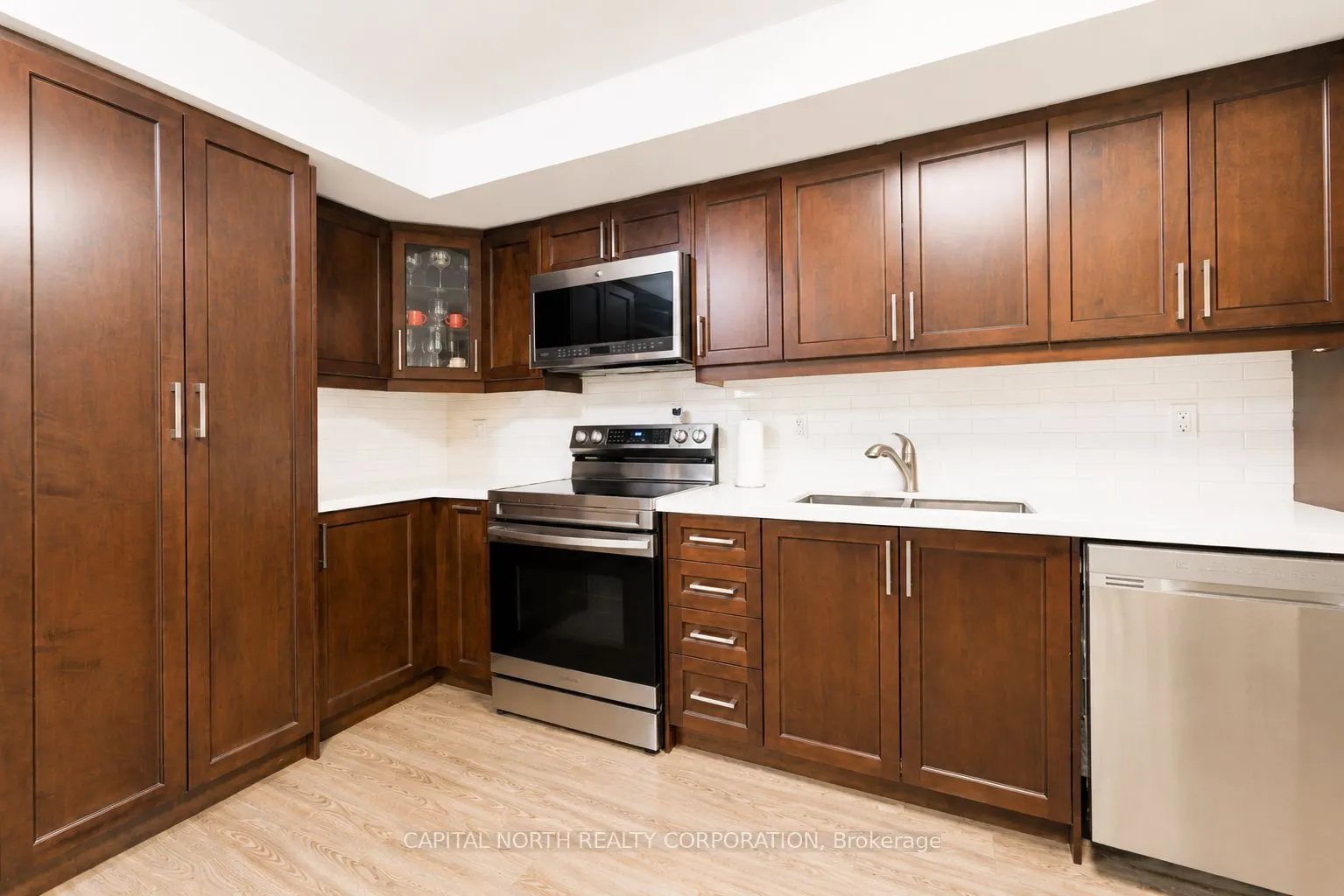 1050 The Queensway #207