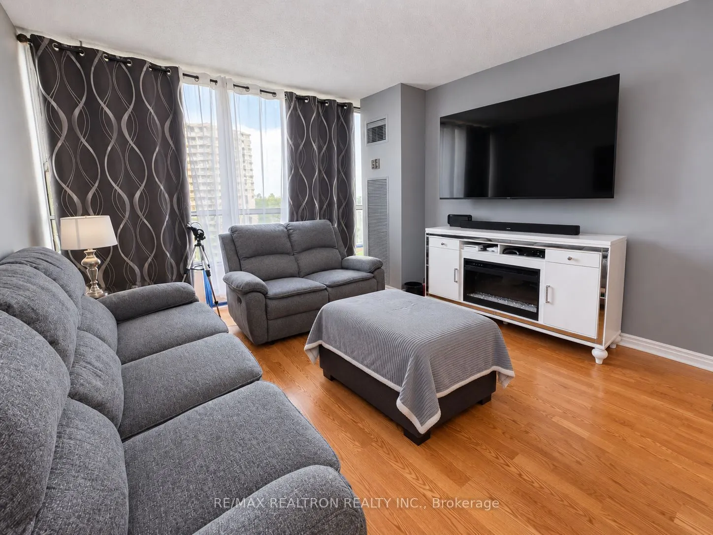10 Martha Eaton Way #1411