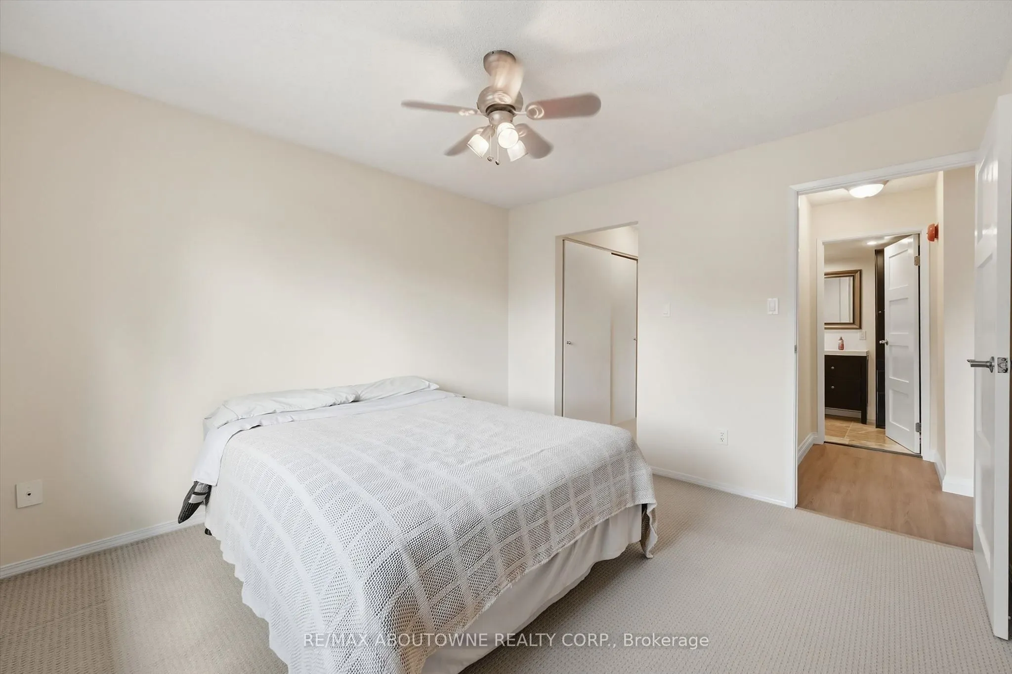 1450 Glen Abbey Gate #1121