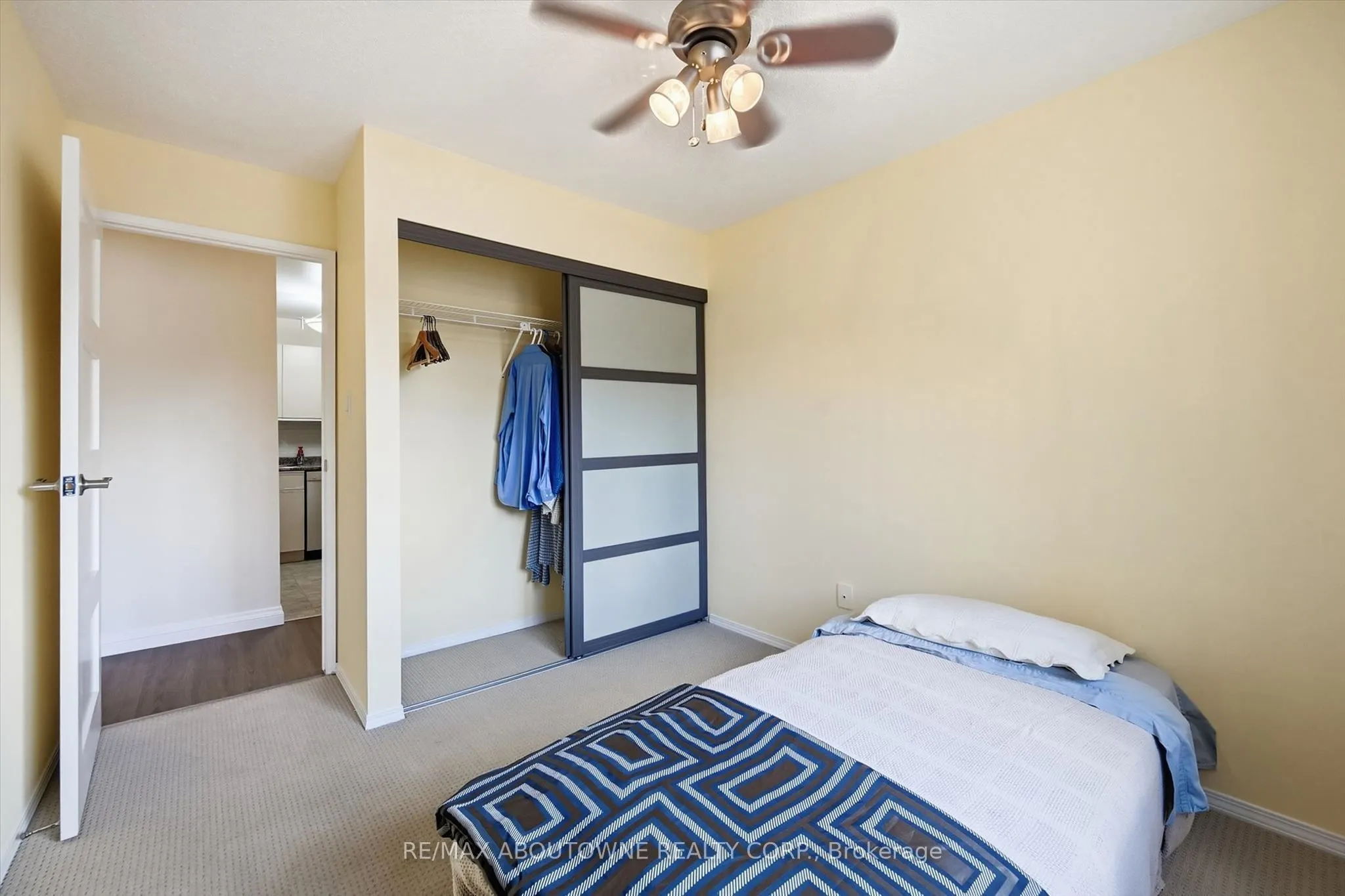 1450 Glen Abbey Gate #1121