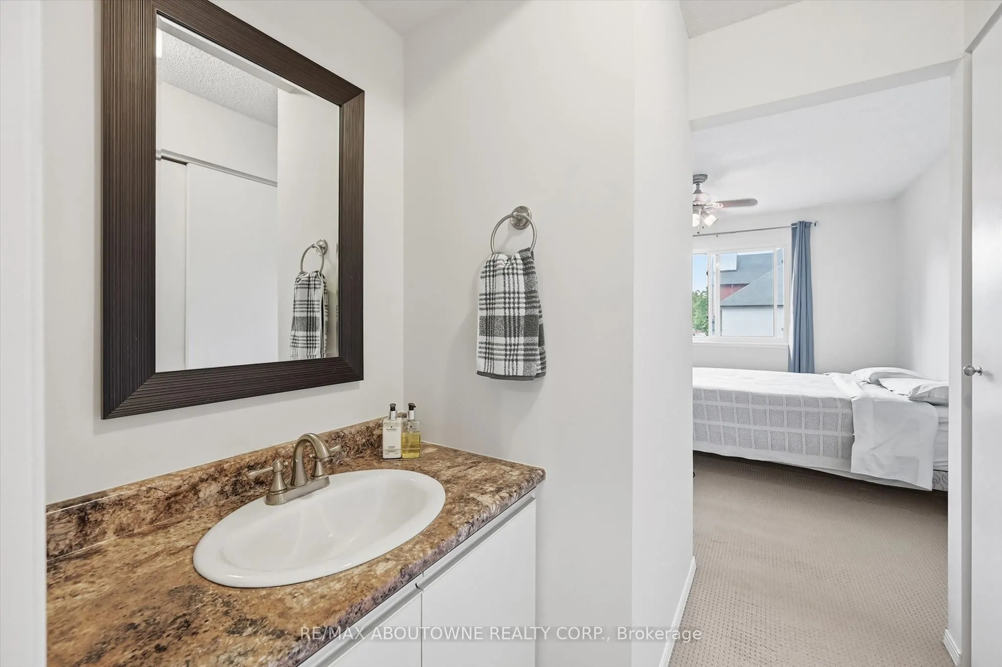 1450 Glen Abbey Gate #1121