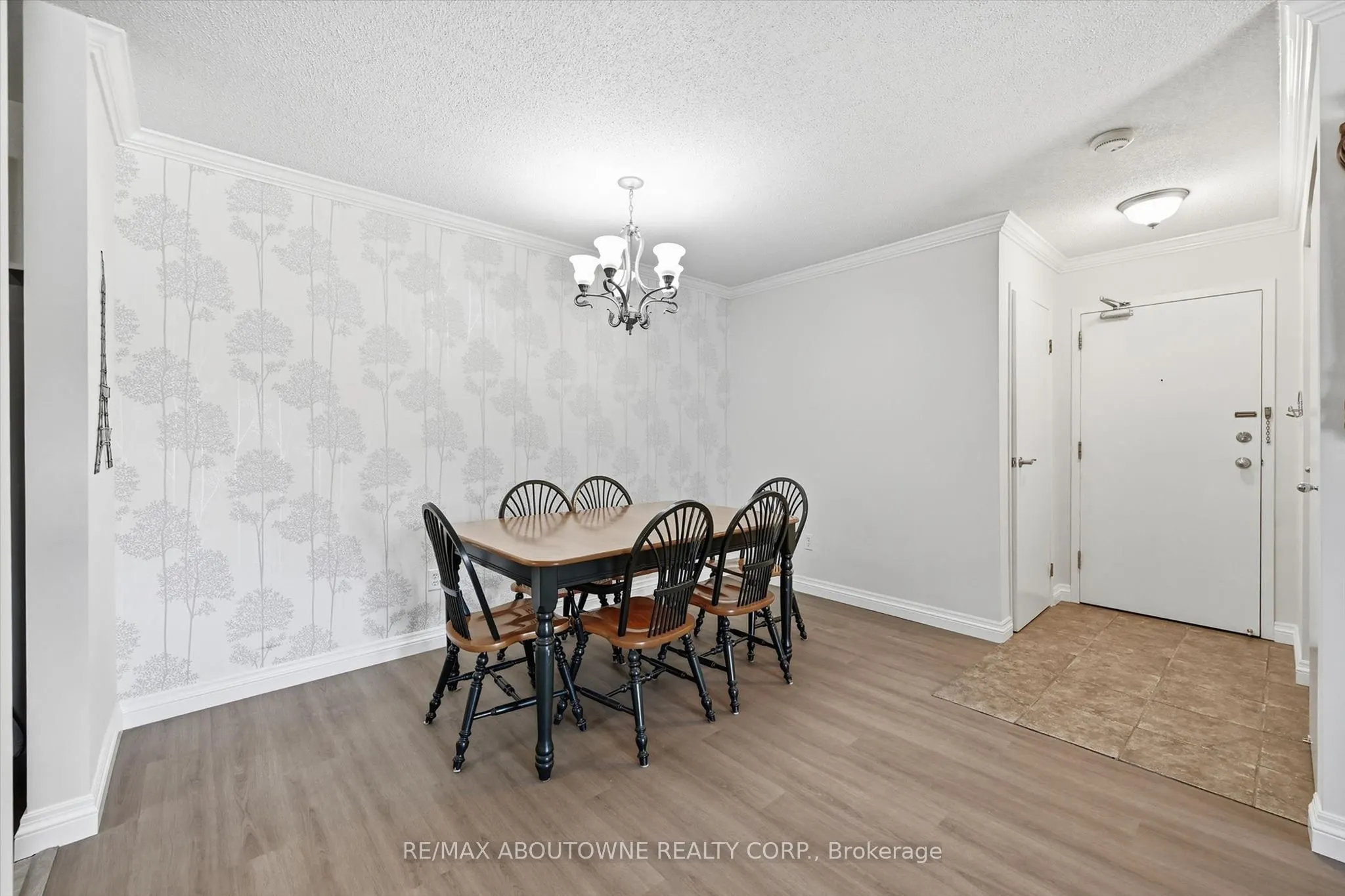 1450 Glen Abbey Gate #1121