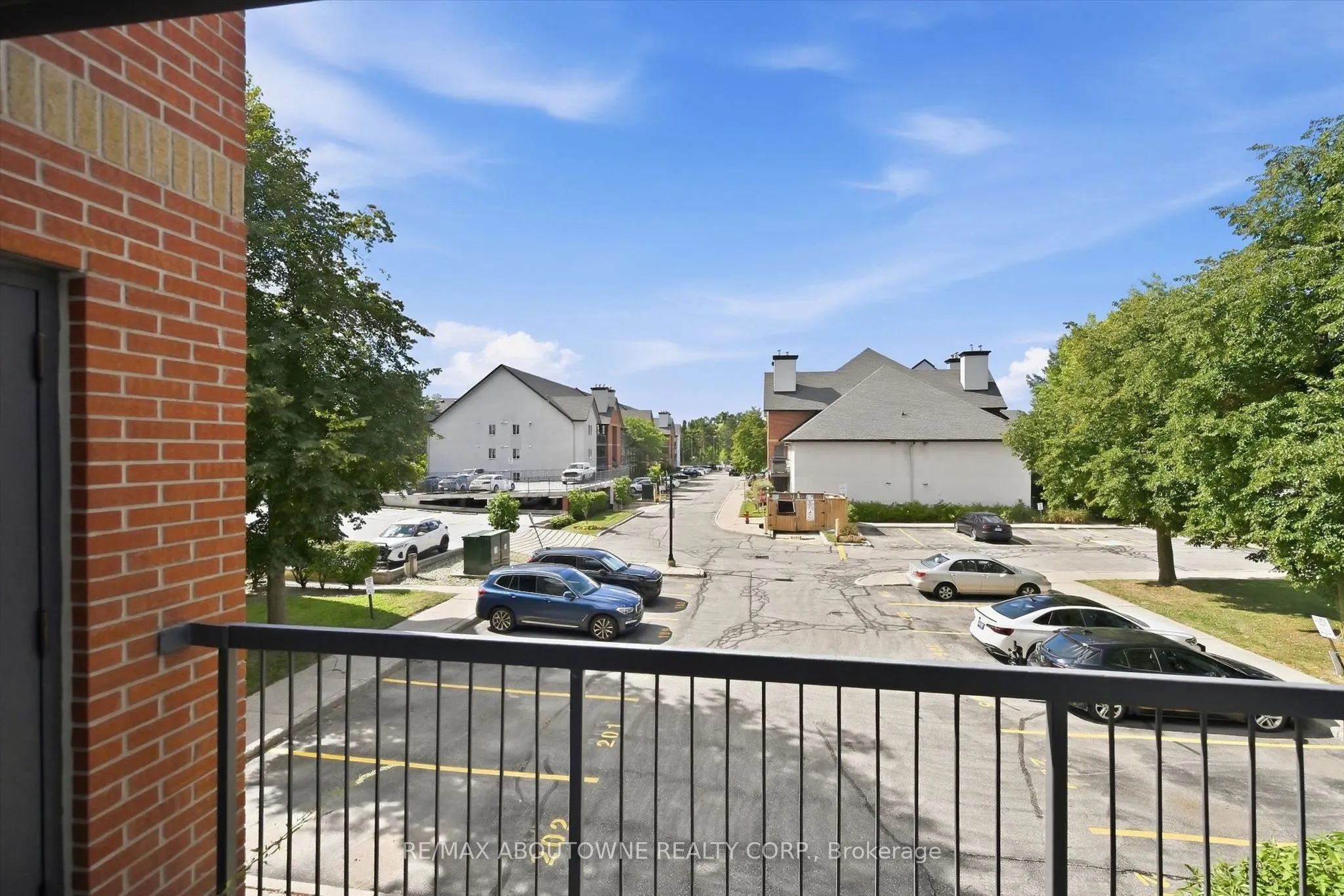 1450 Glen Abbey Gate #1121