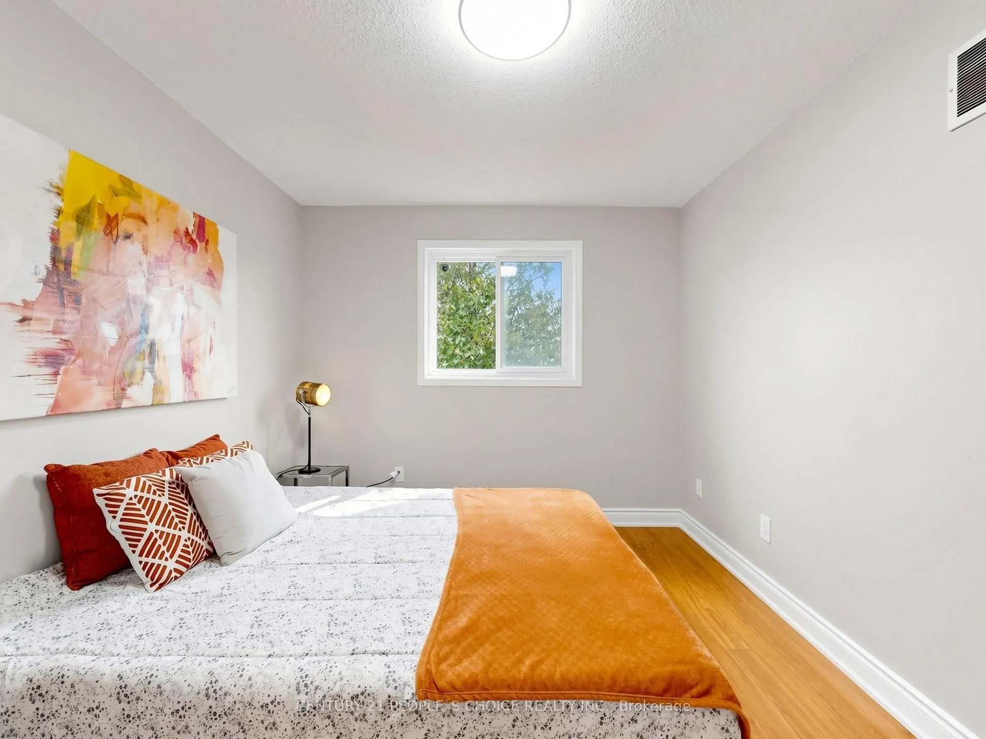 1125 Ivandale Drive
