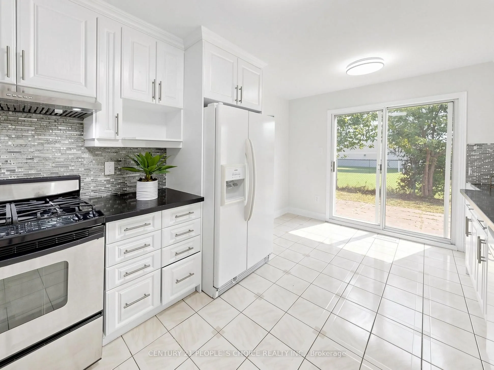 1125 Ivandale Drive