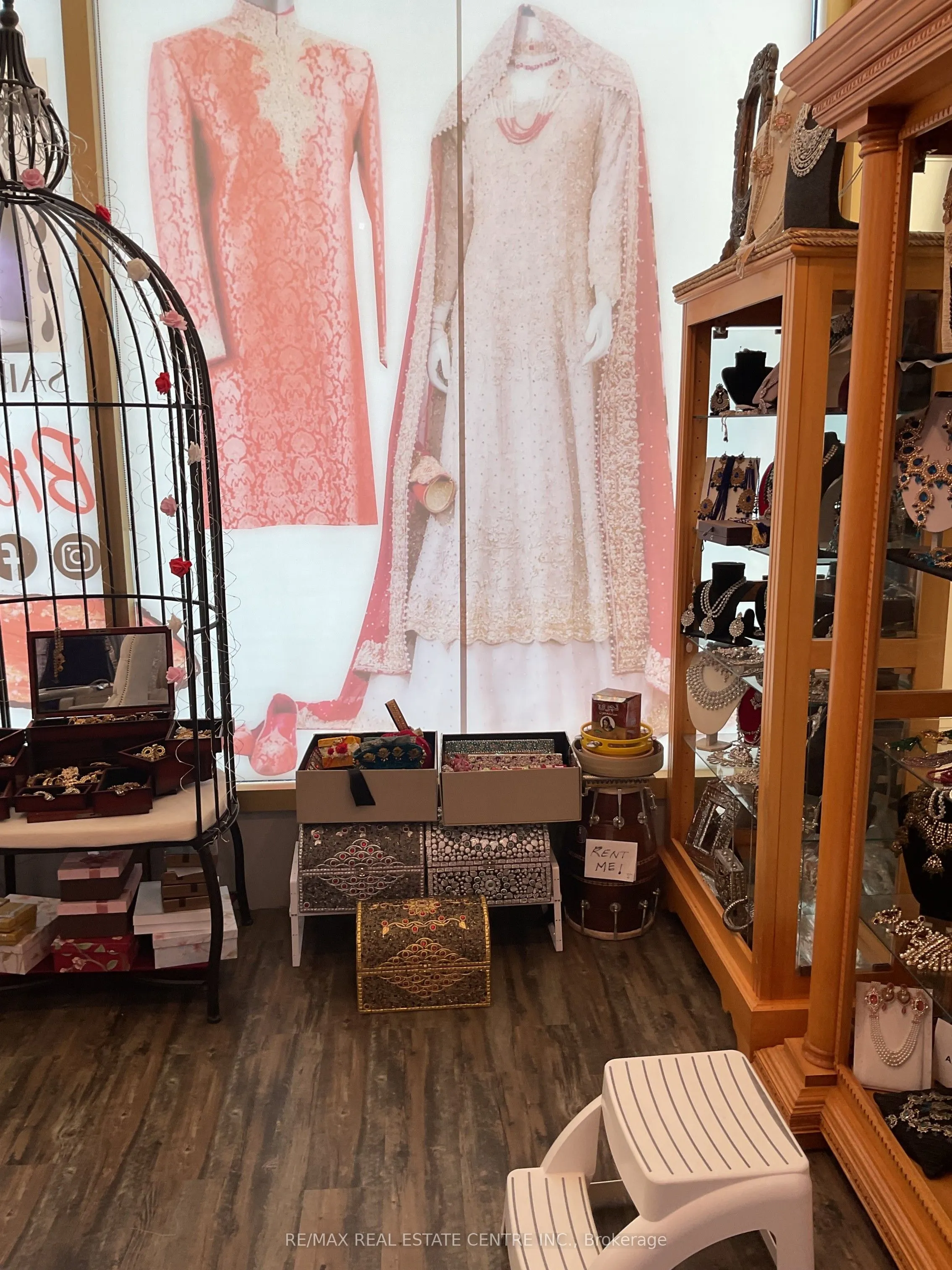 2255 Dundas Street W #317