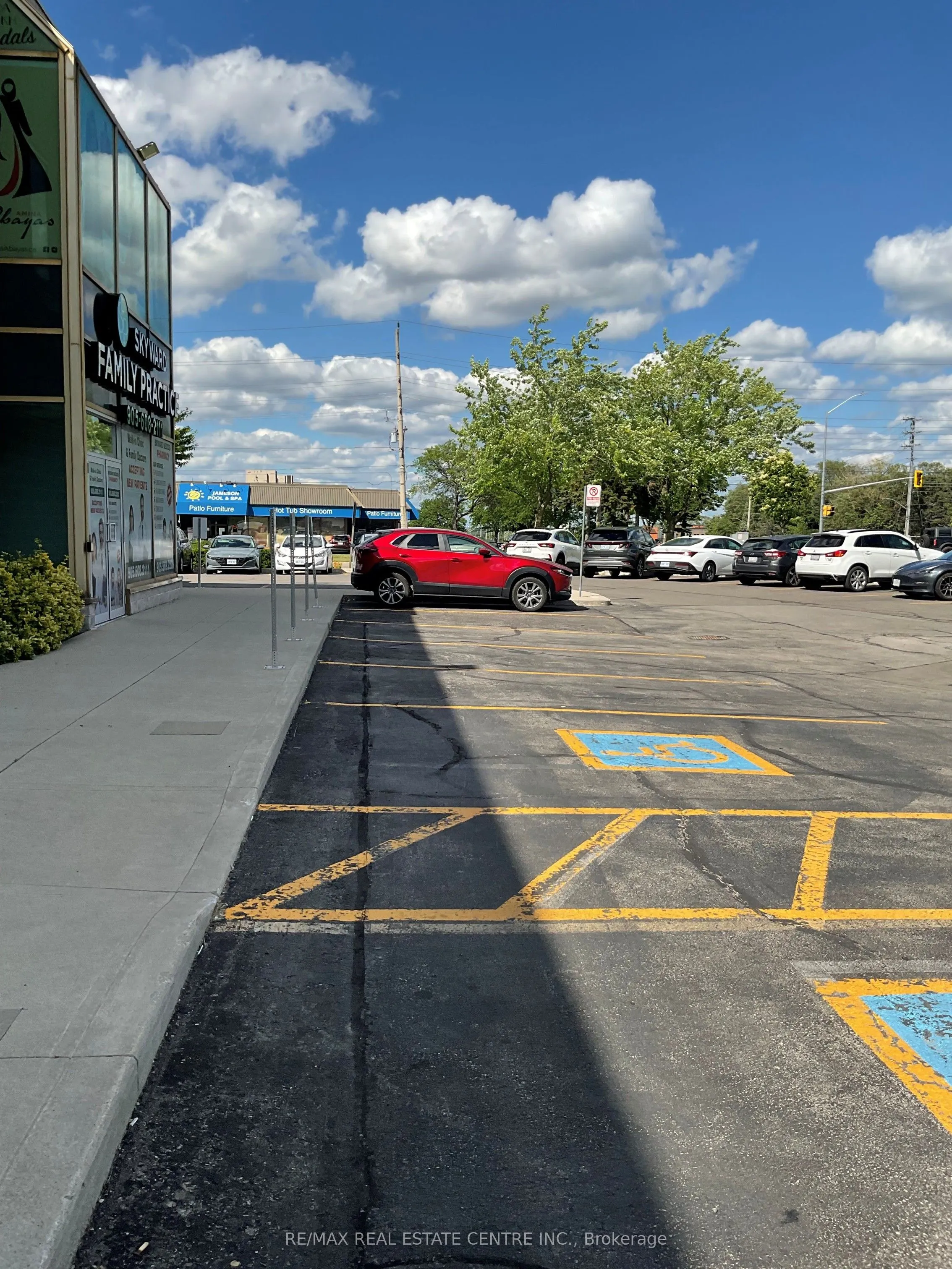 2255 Dundas Street W #317