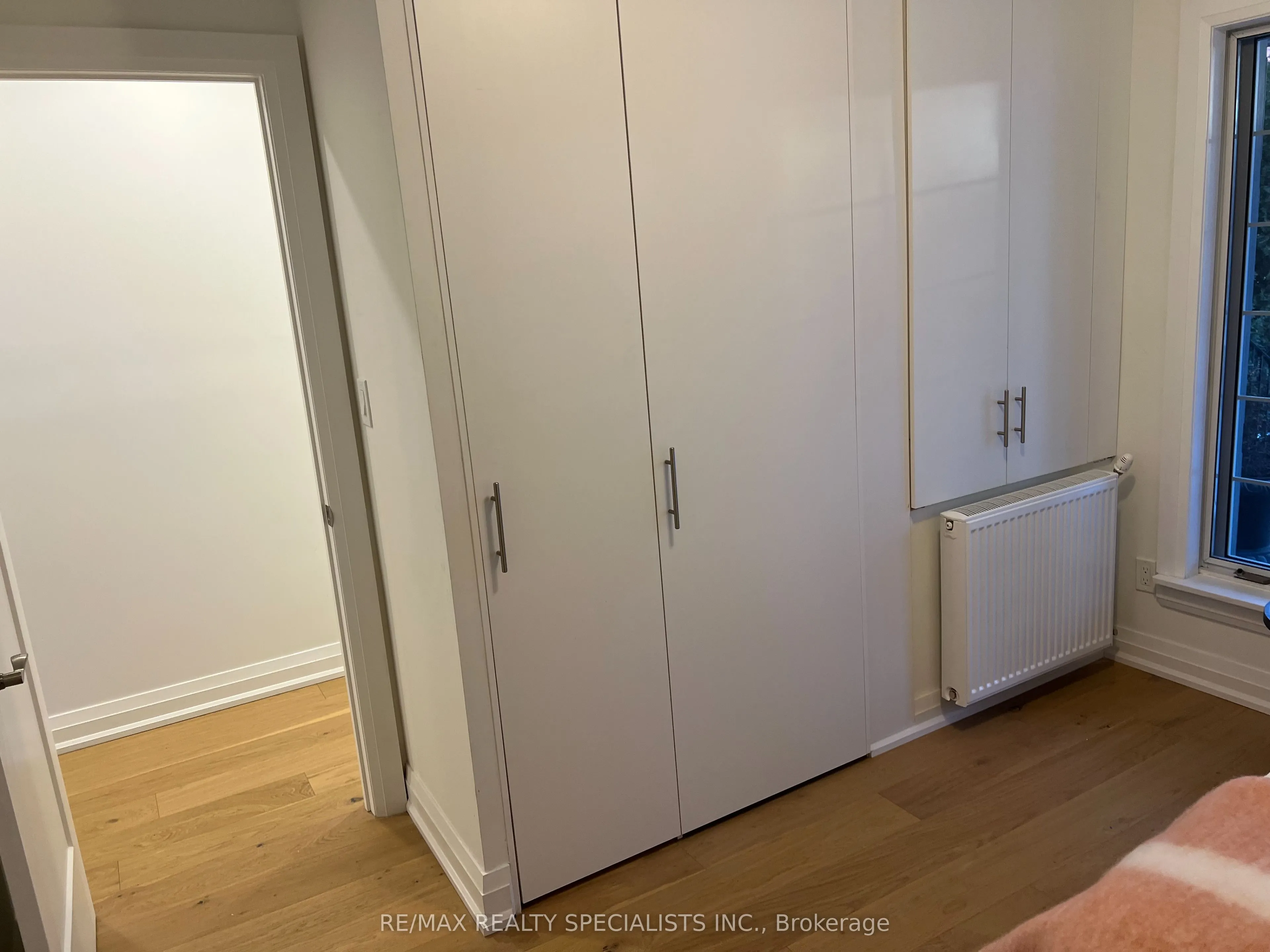 252 Earlscourt Avenue