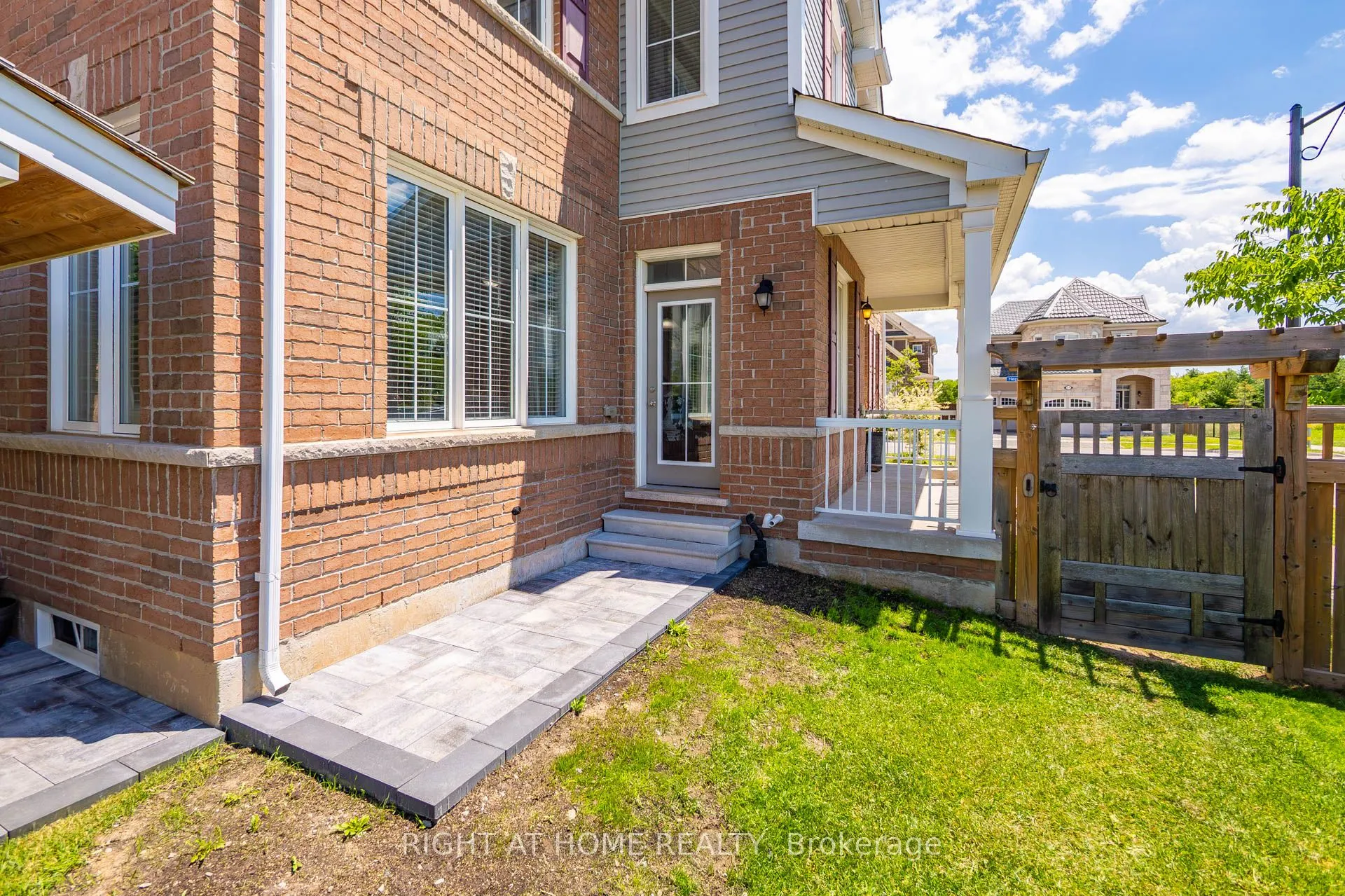 615 Hepburn Road