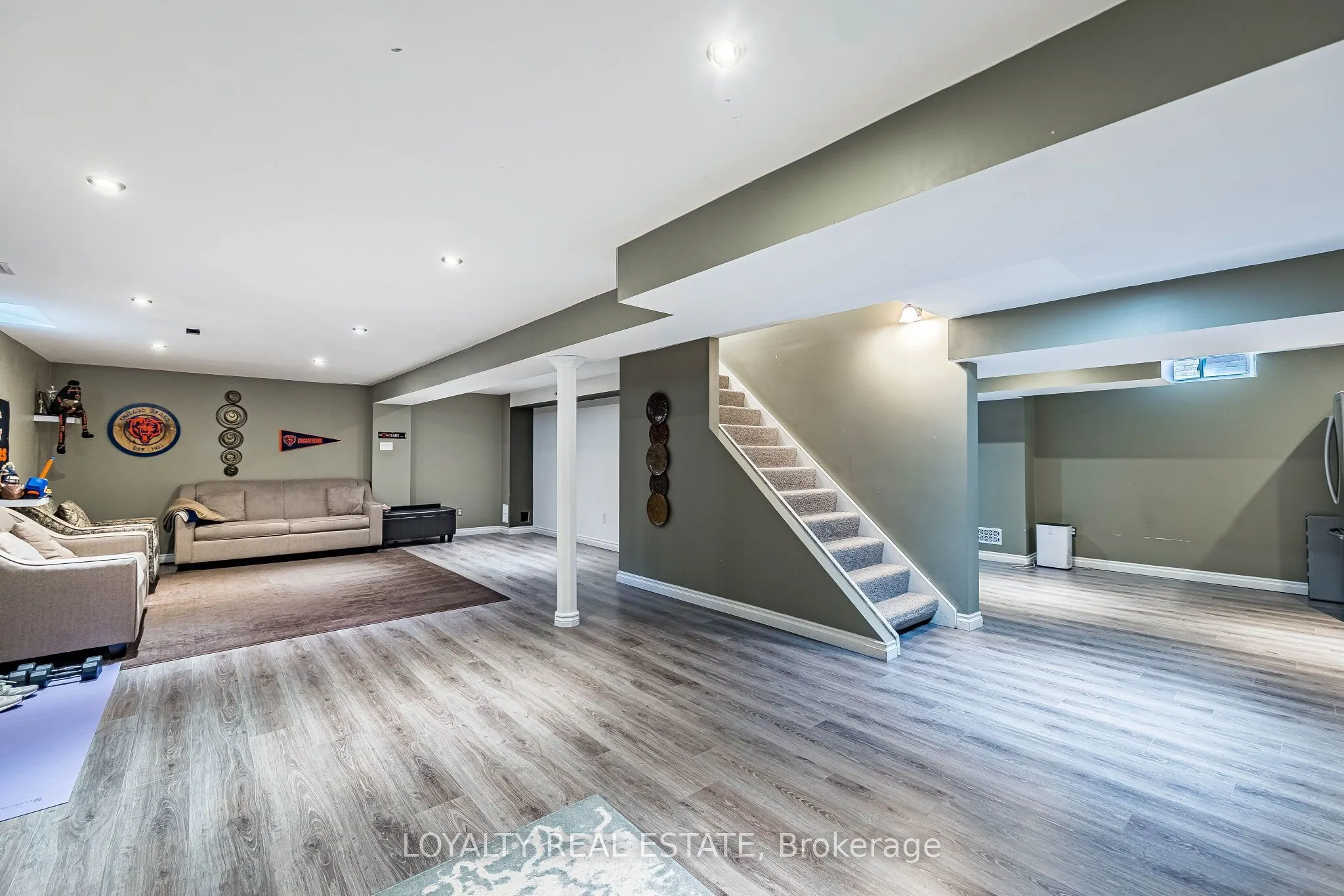 52 Newcastle Crescent