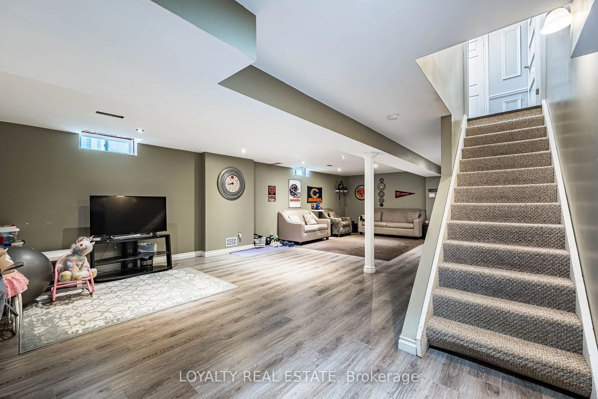 52 Newcastle Crescent