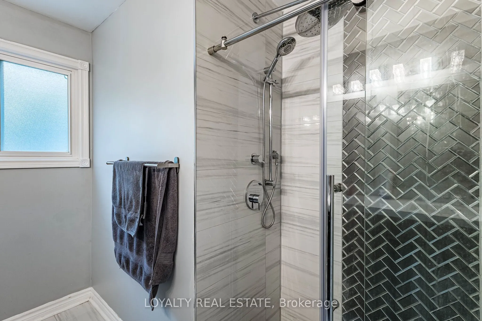 52 Newcastle Crescent