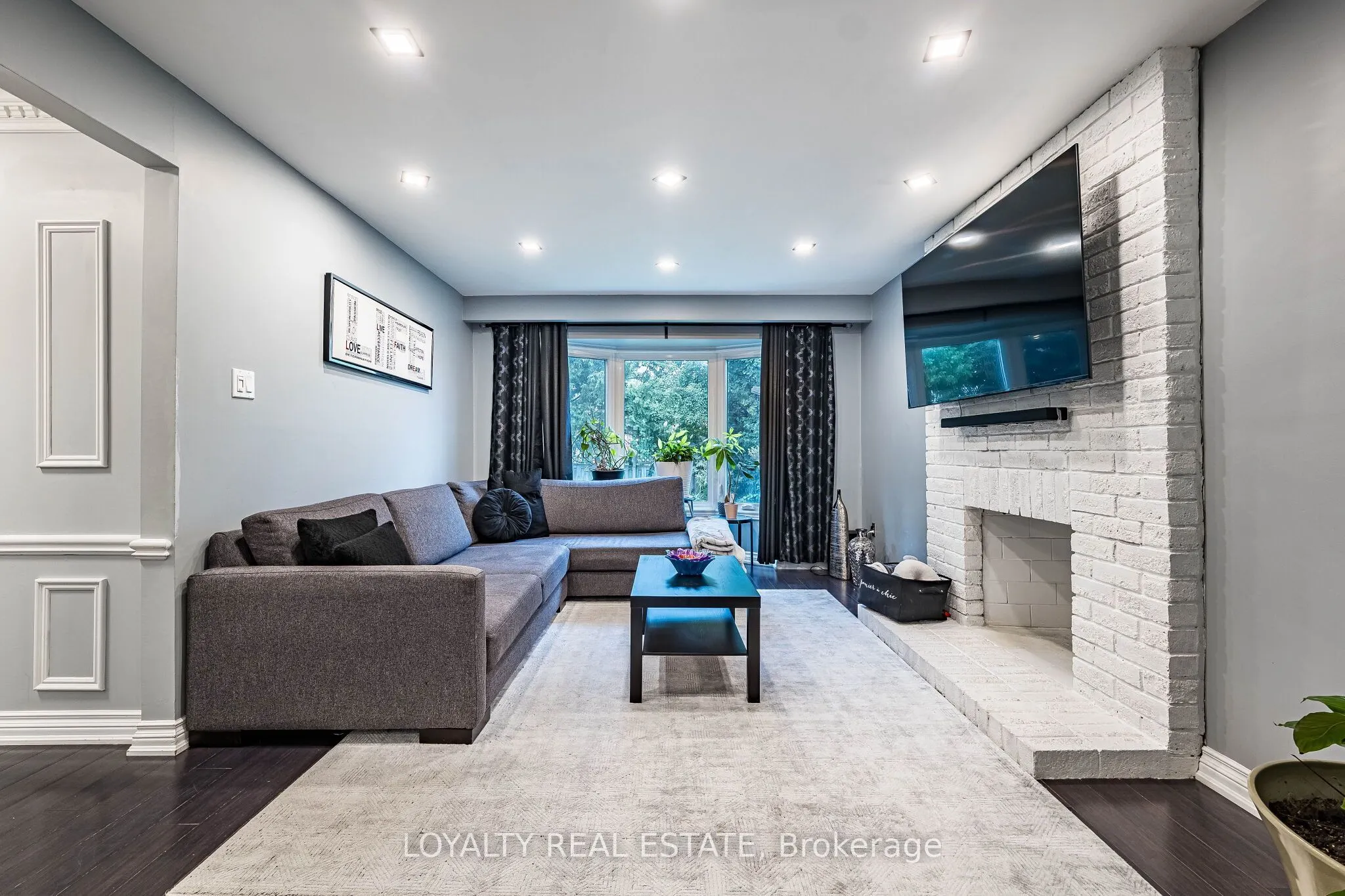 52 Newcastle Crescent