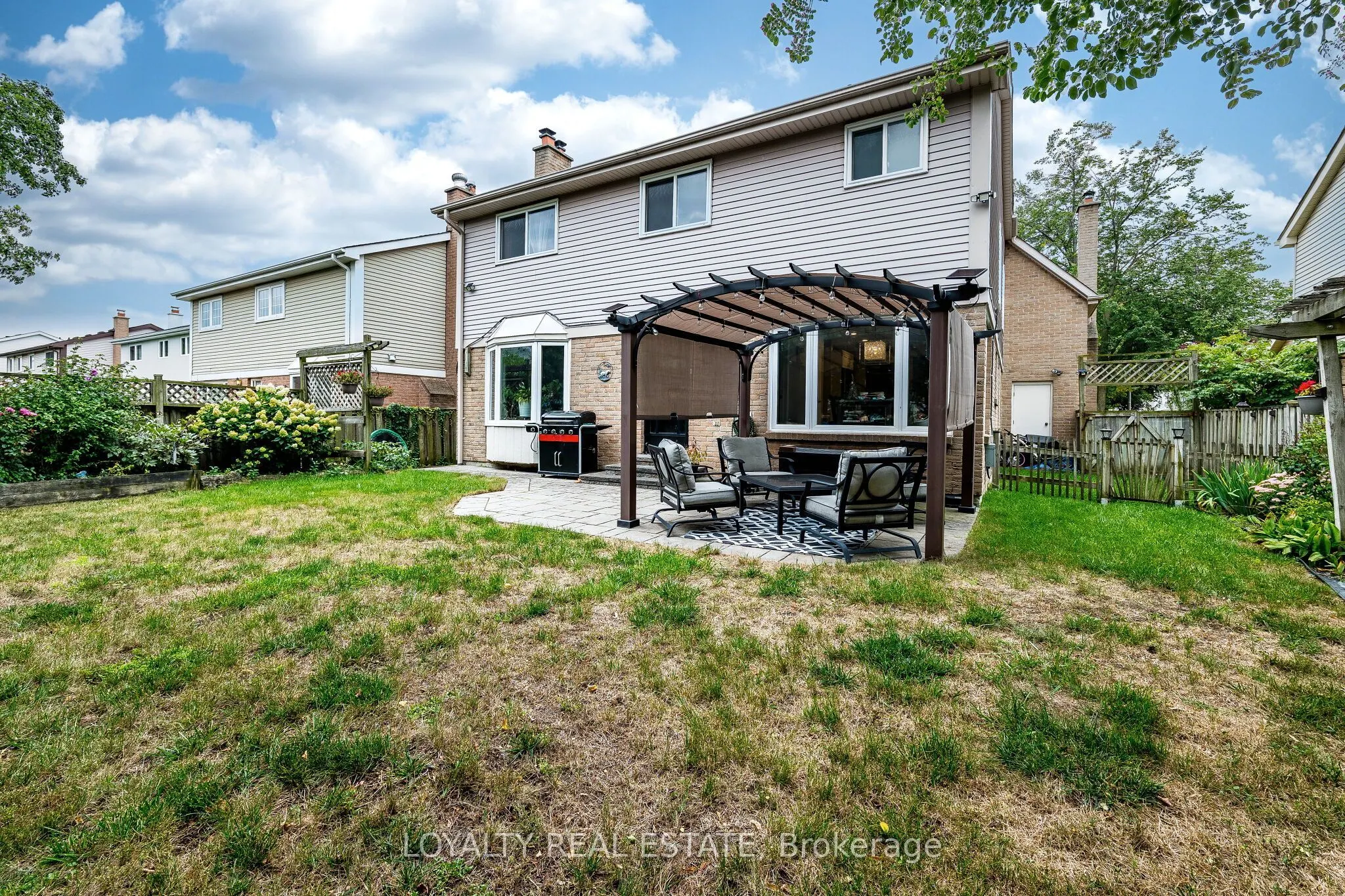 52 Newcastle Crescent