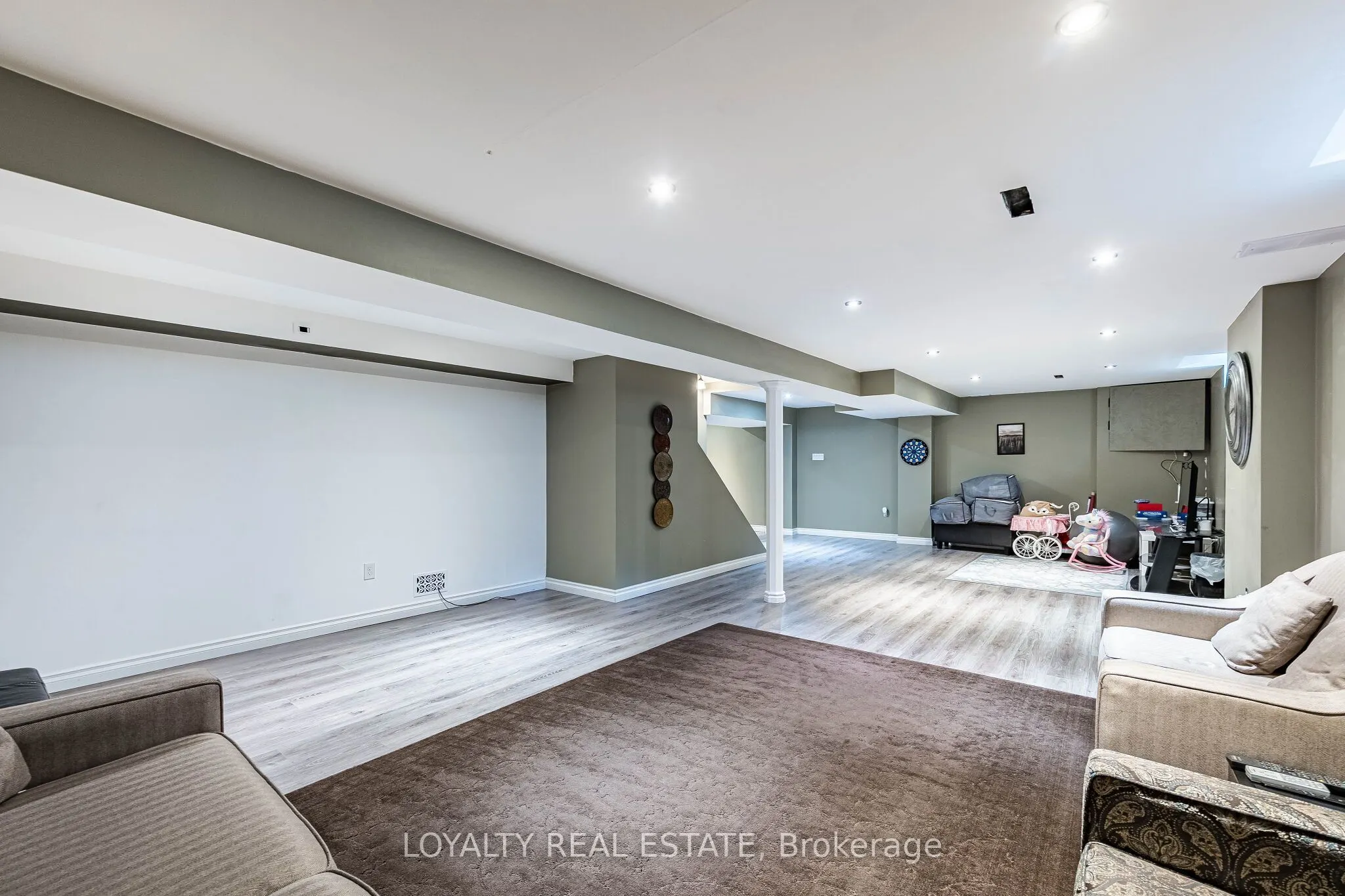 52 Newcastle Crescent