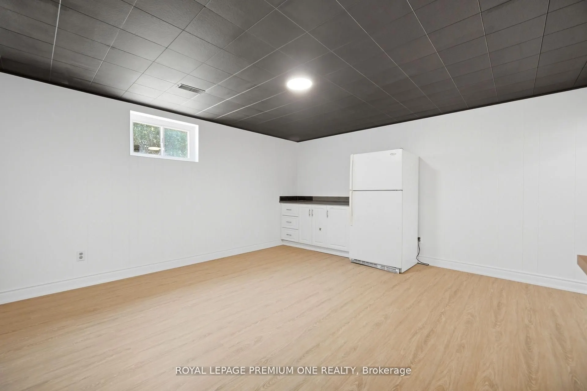 3195 Golden Orchard Drive
