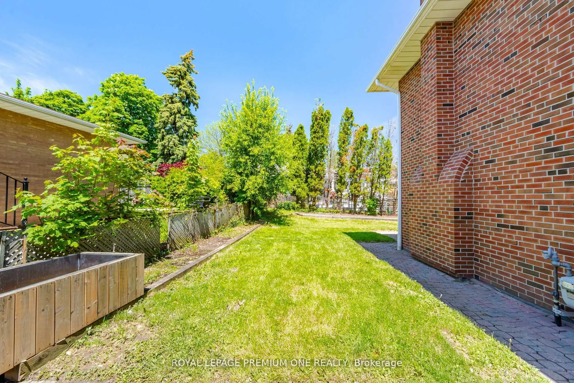 3195 Golden Orchard Drive