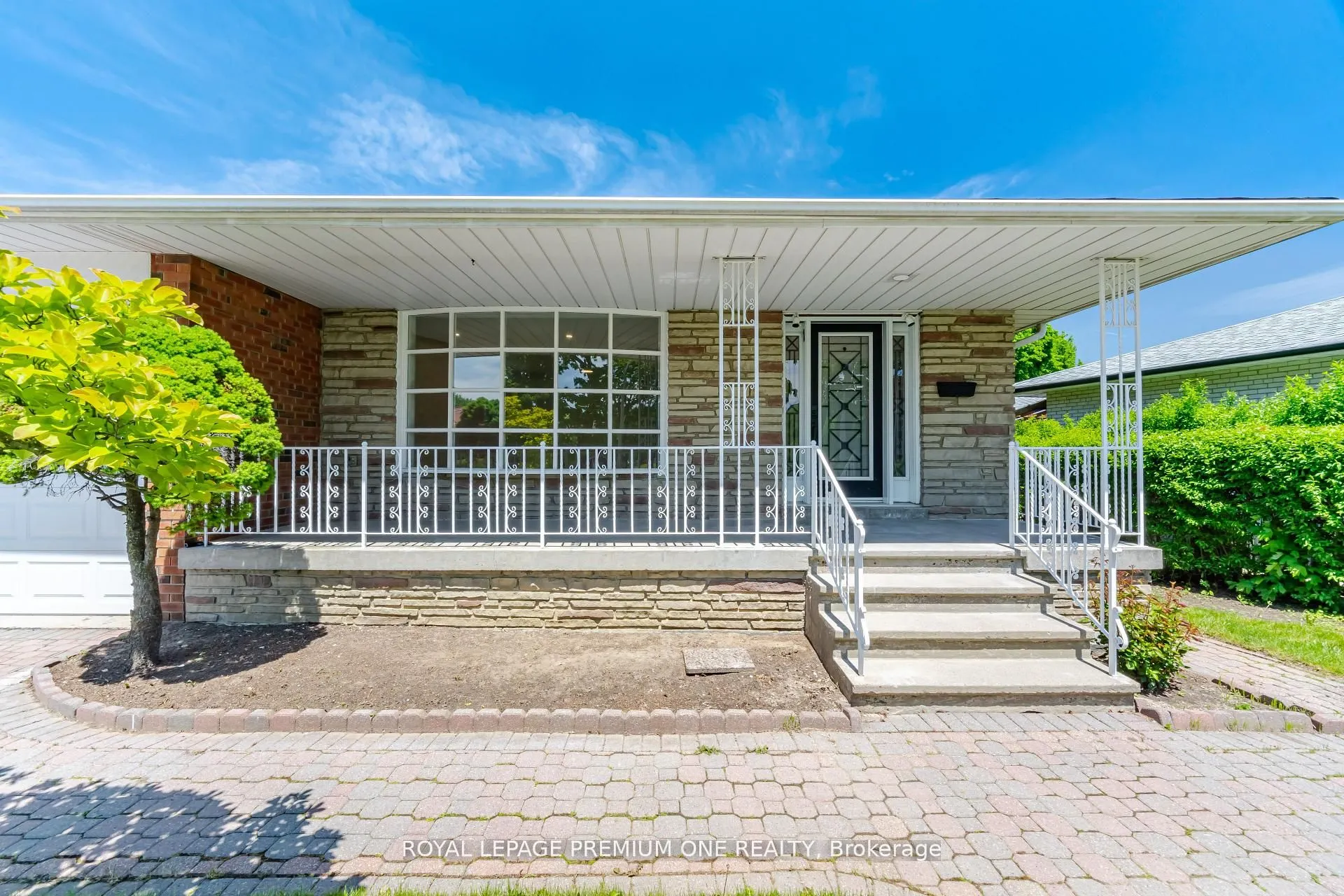 3195 Golden Orchard Drive